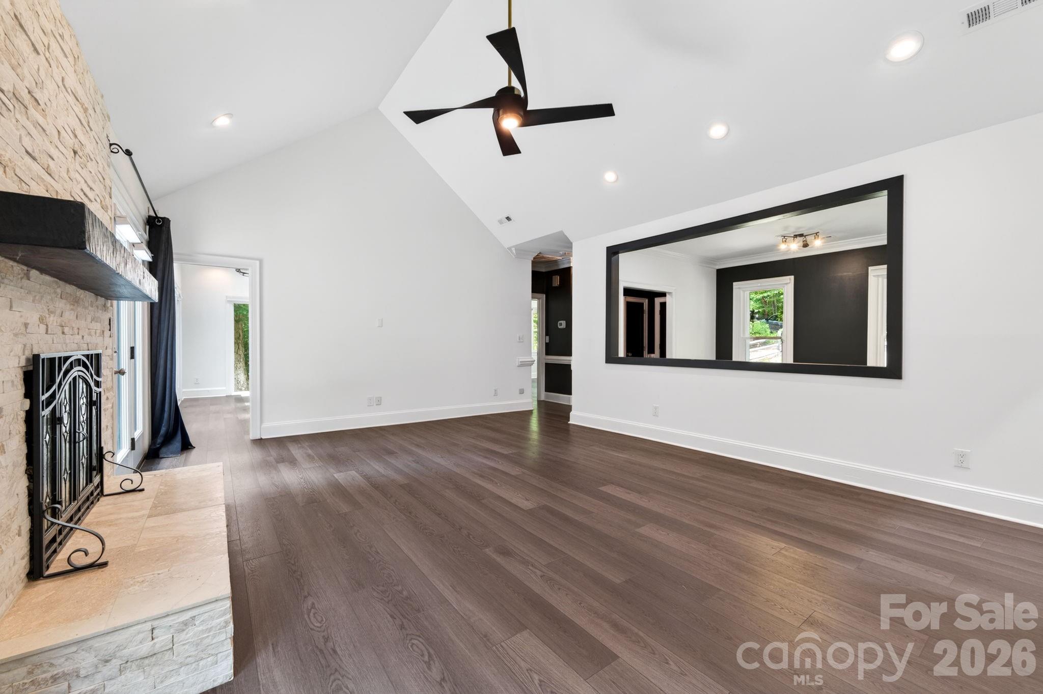 9131 N Pine Hill Lane — Charlotte