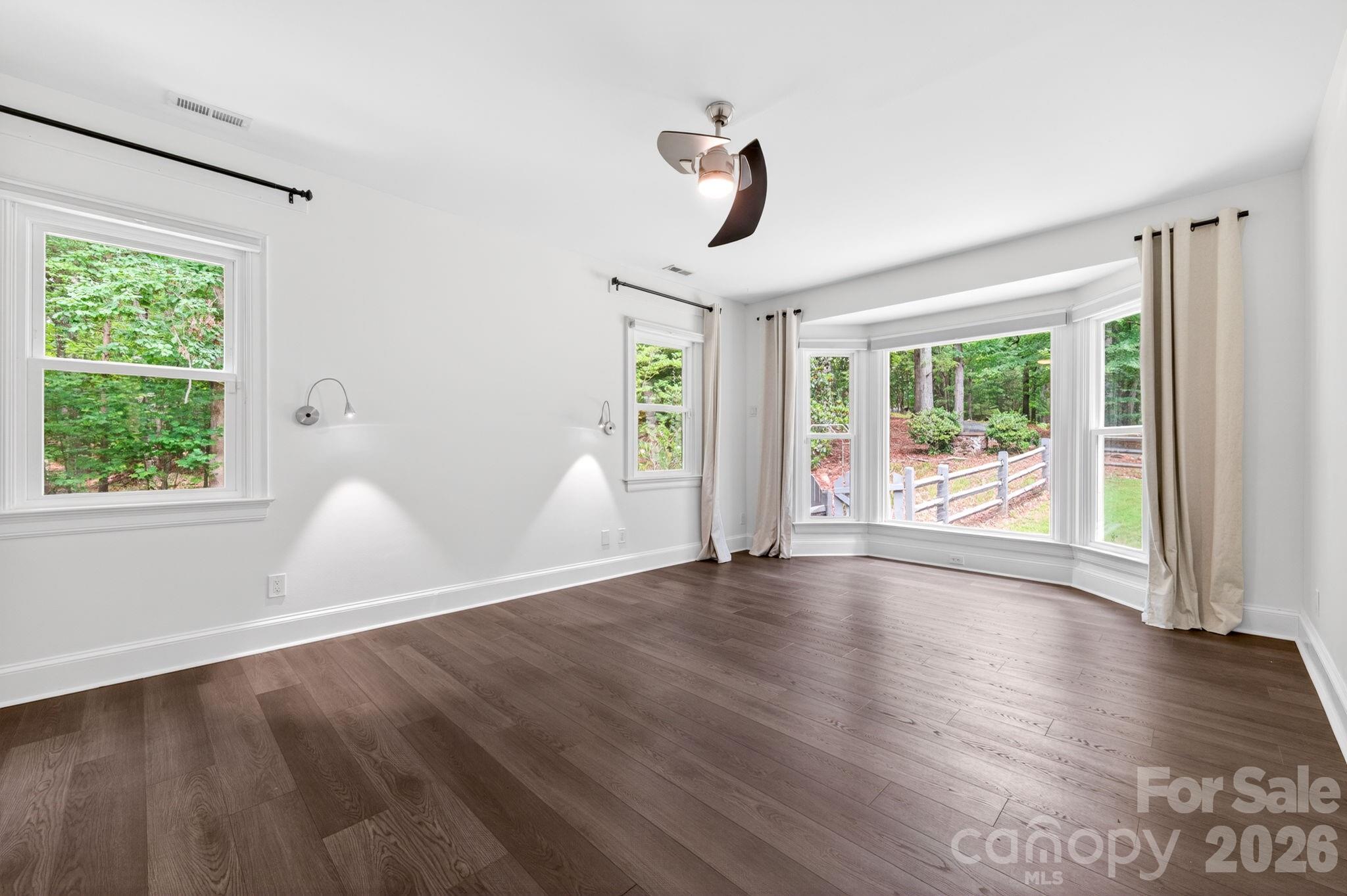 9131 N Pine Hill Lane — Charlotte