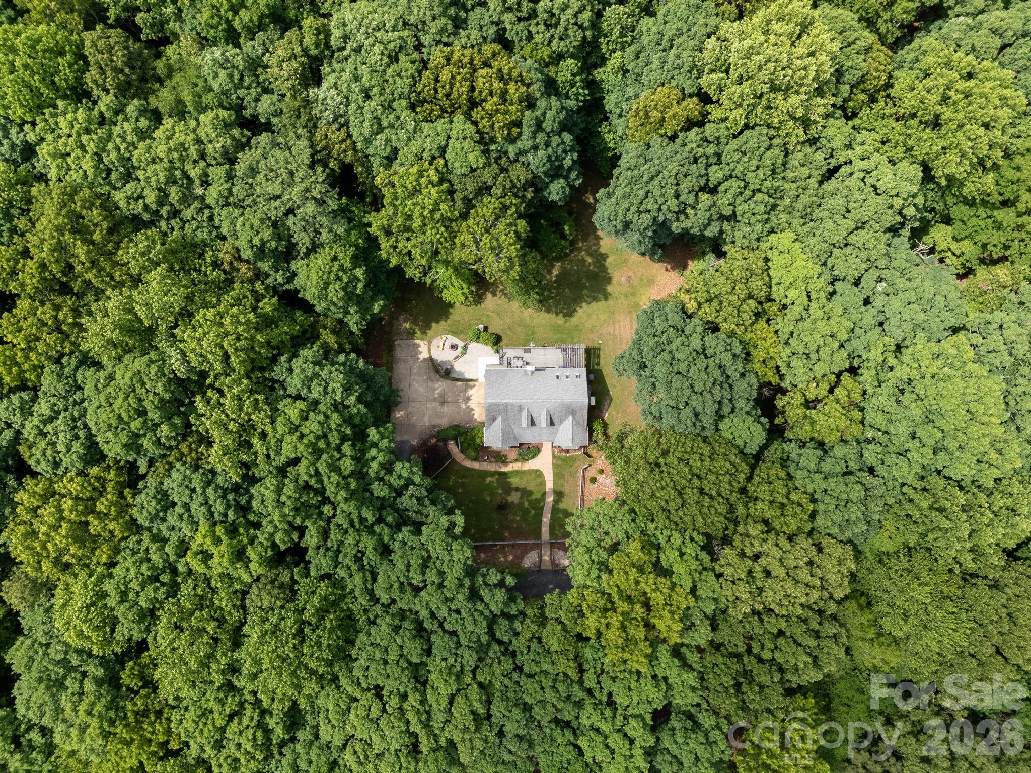 9131 N Pine Hill Lane — Charlotte