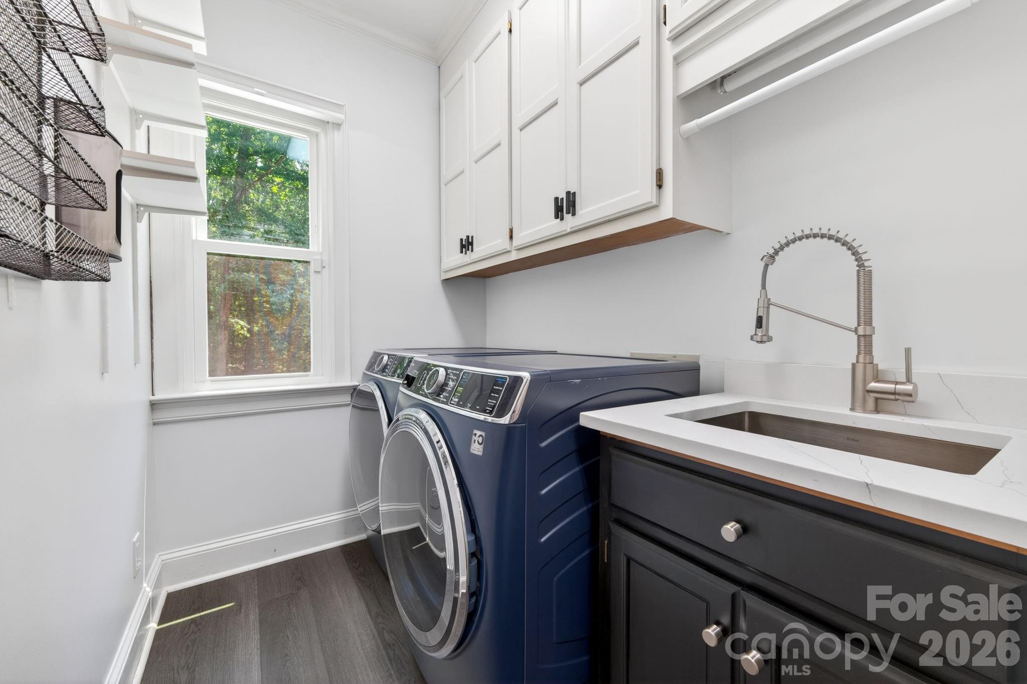 9131 N Pine Hill Lane — Charlotte