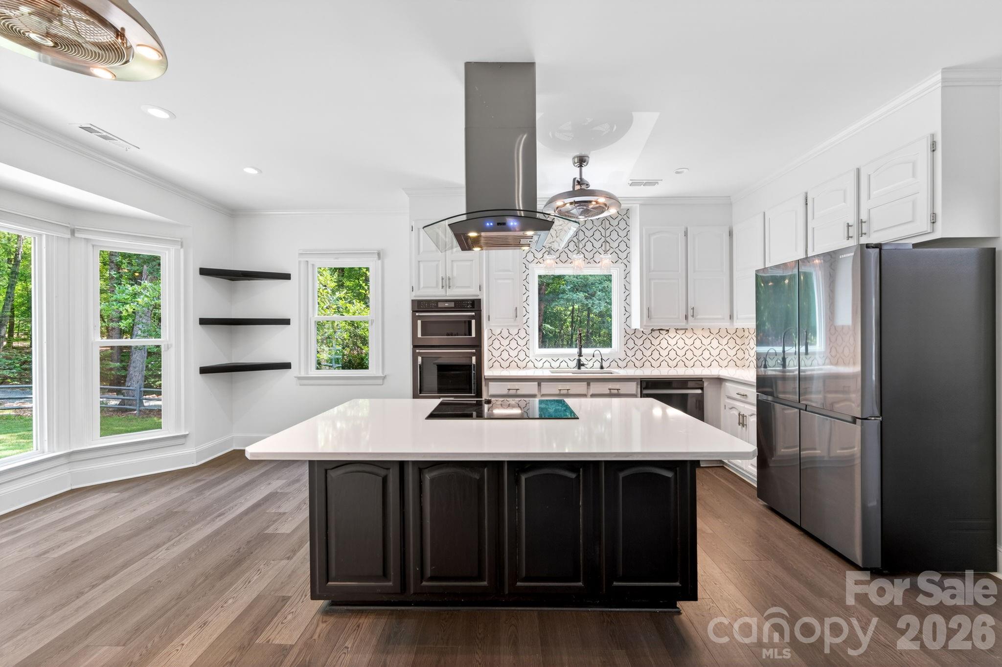 9131 N Pine Hill Lane — Charlotte