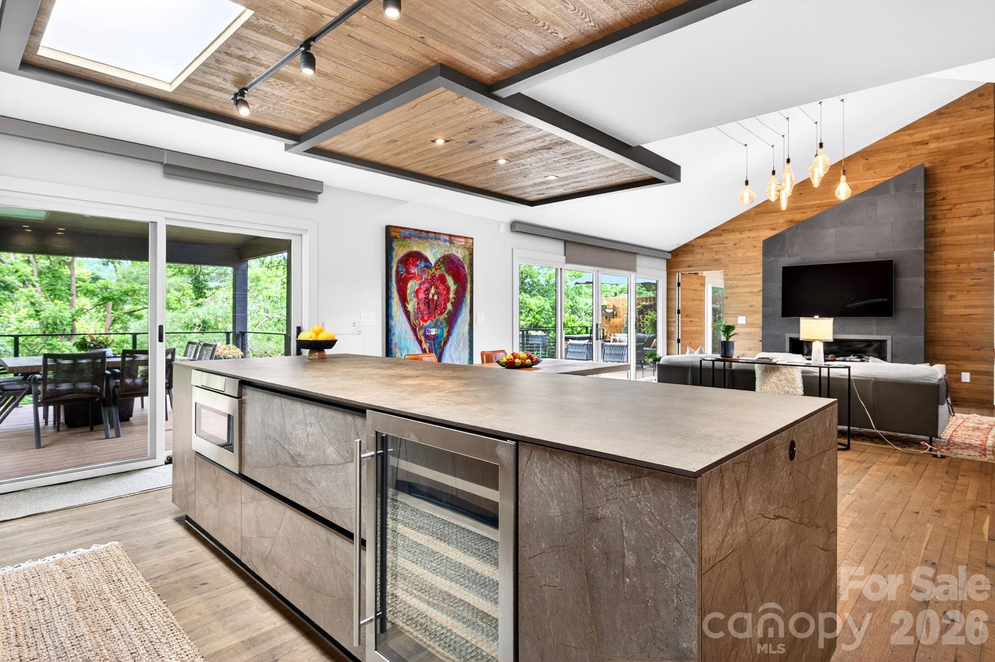 48 Woodvale Avenue — Asheville