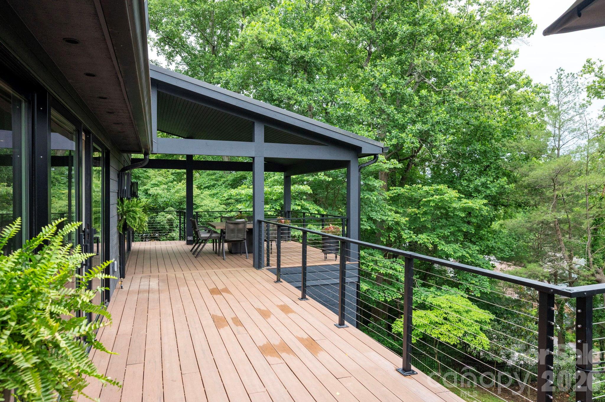 48 Woodvale Avenue — Asheville