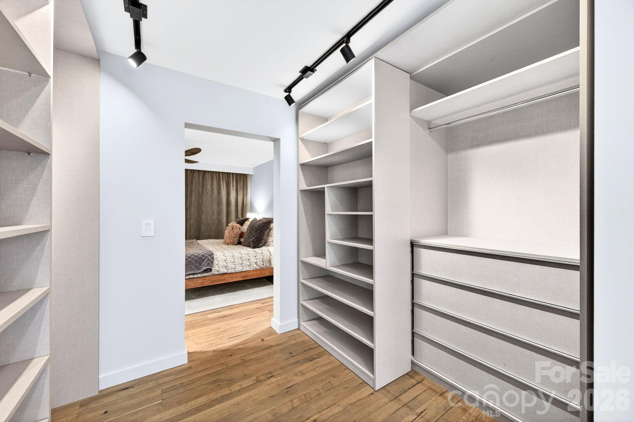 48 Woodvale Avenue — Asheville