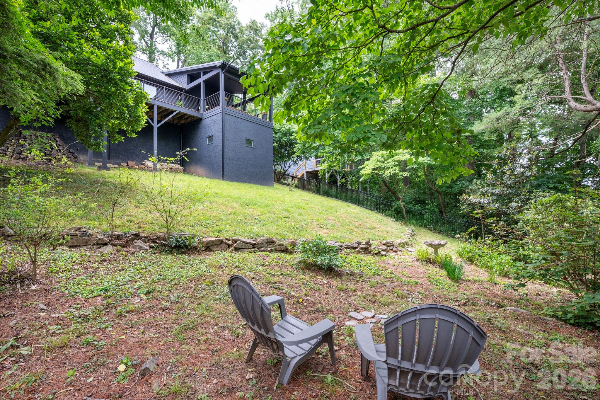 48 Woodvale Avenue — Asheville