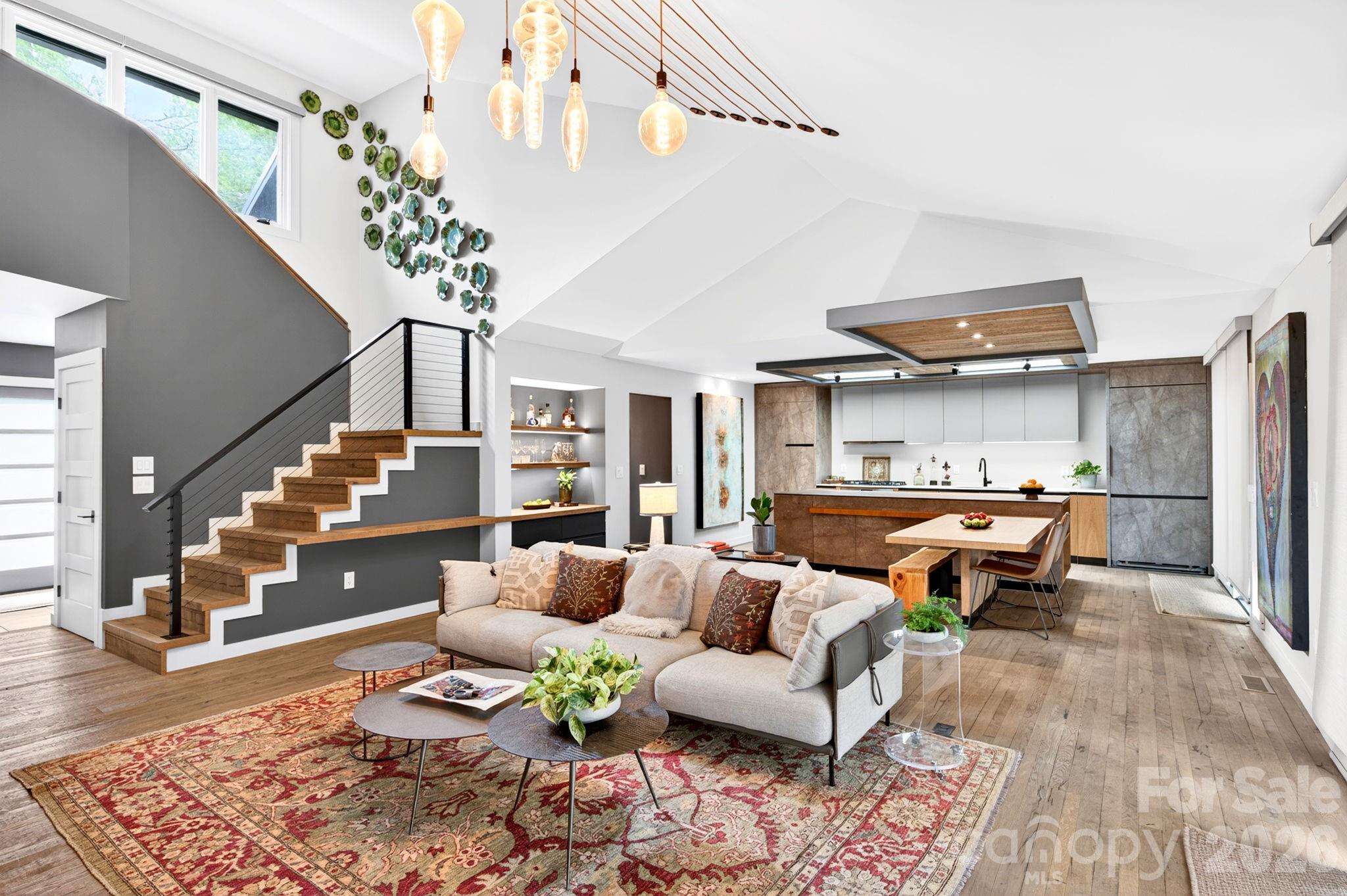 48 Woodvale Avenue — Asheville