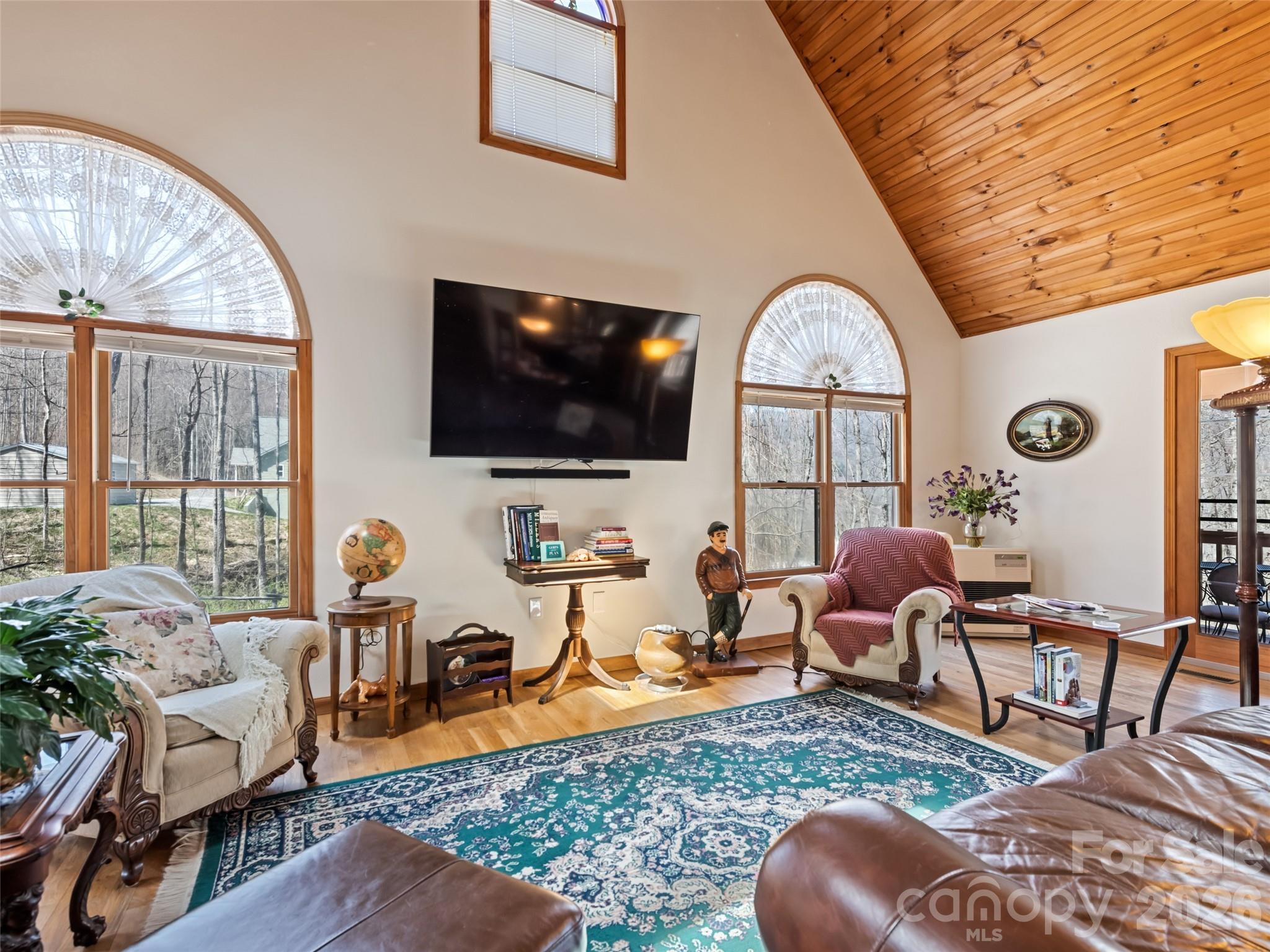 89 Stump Lane — Maggie Valley