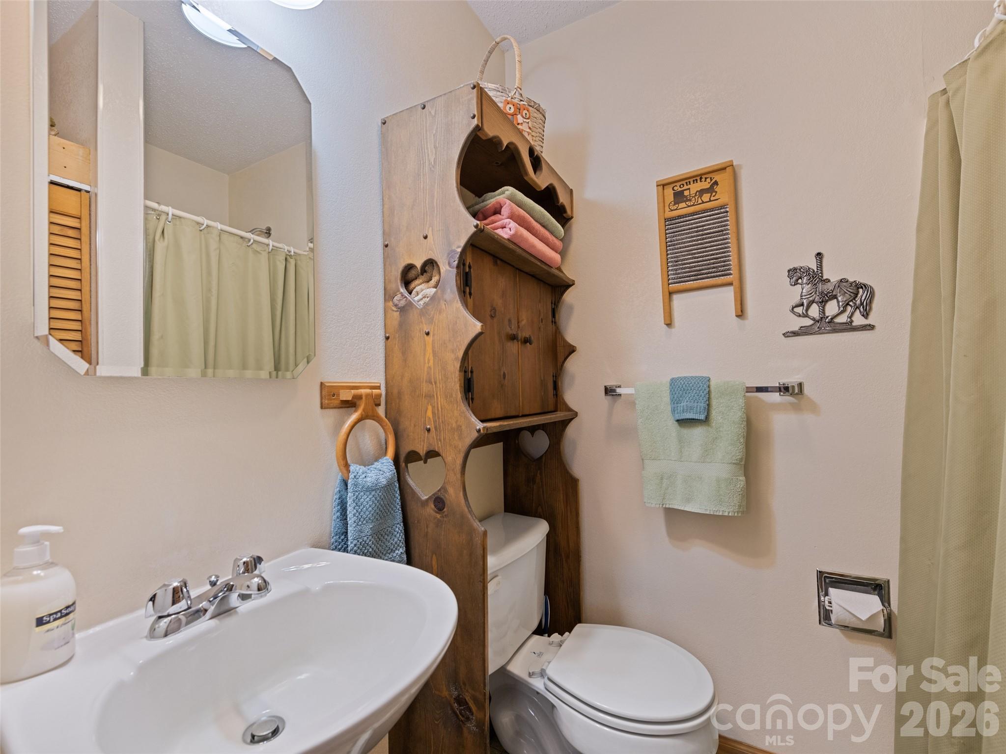 89 Stump Lane — Maggie Valley