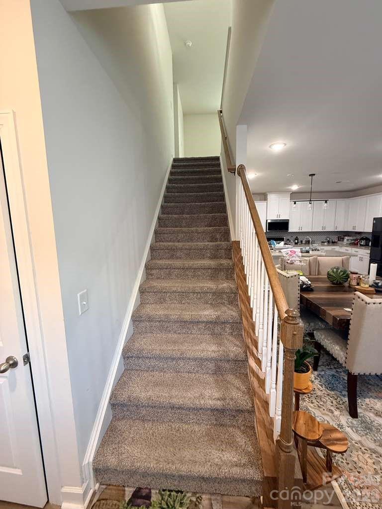 11908 Redleaf Drive — Charlotte