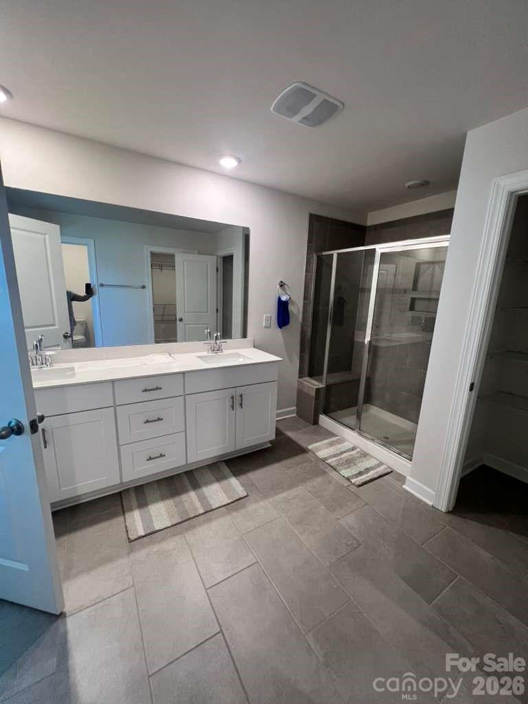 11908 Redleaf Drive — Charlotte