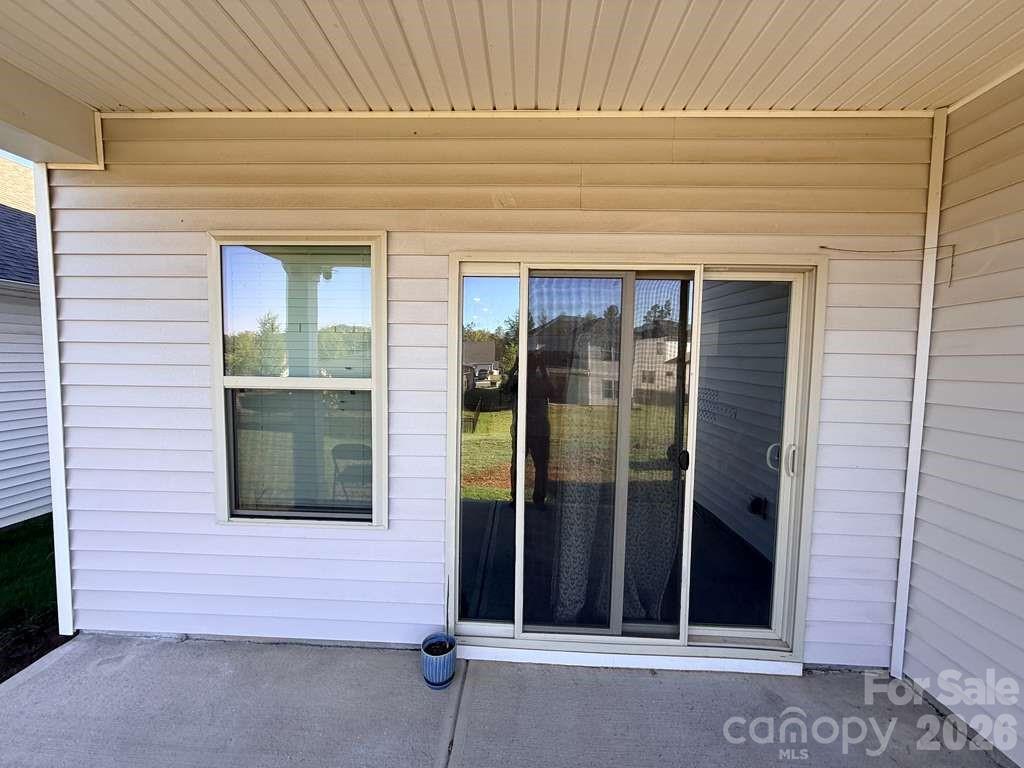 11908 Redleaf Drive — Charlotte