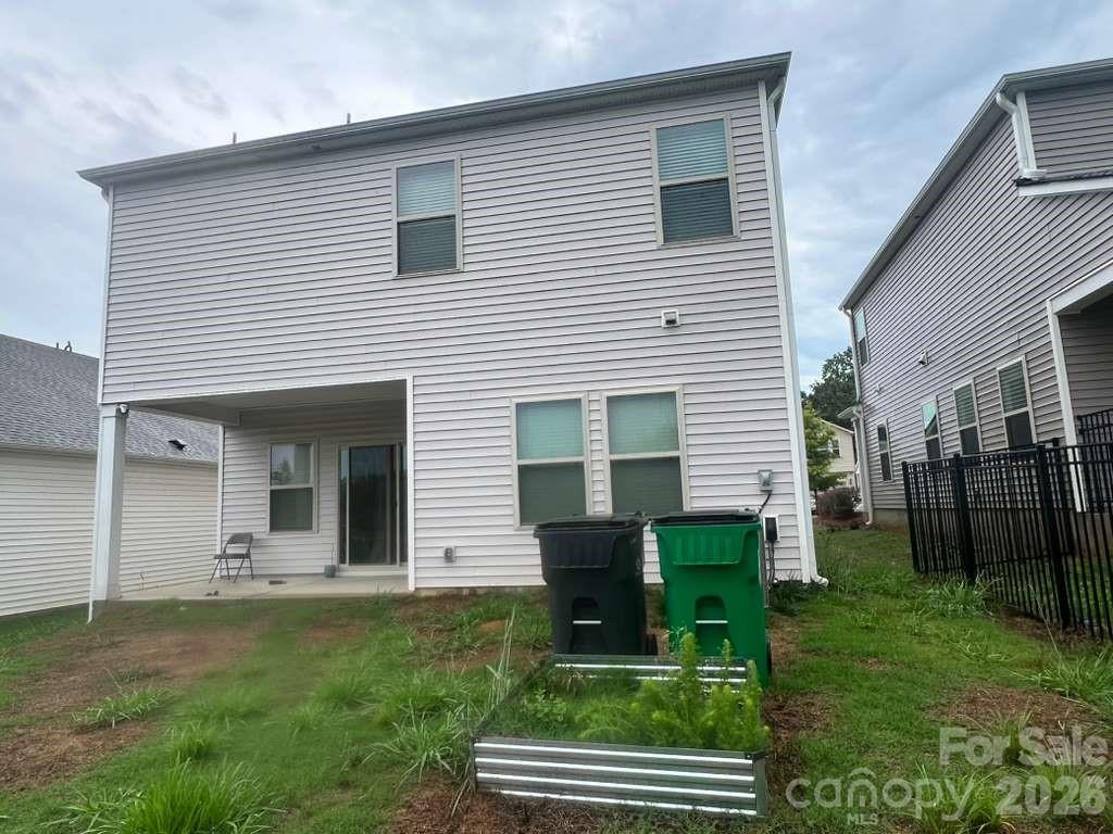 11908 Redleaf Drive — Charlotte