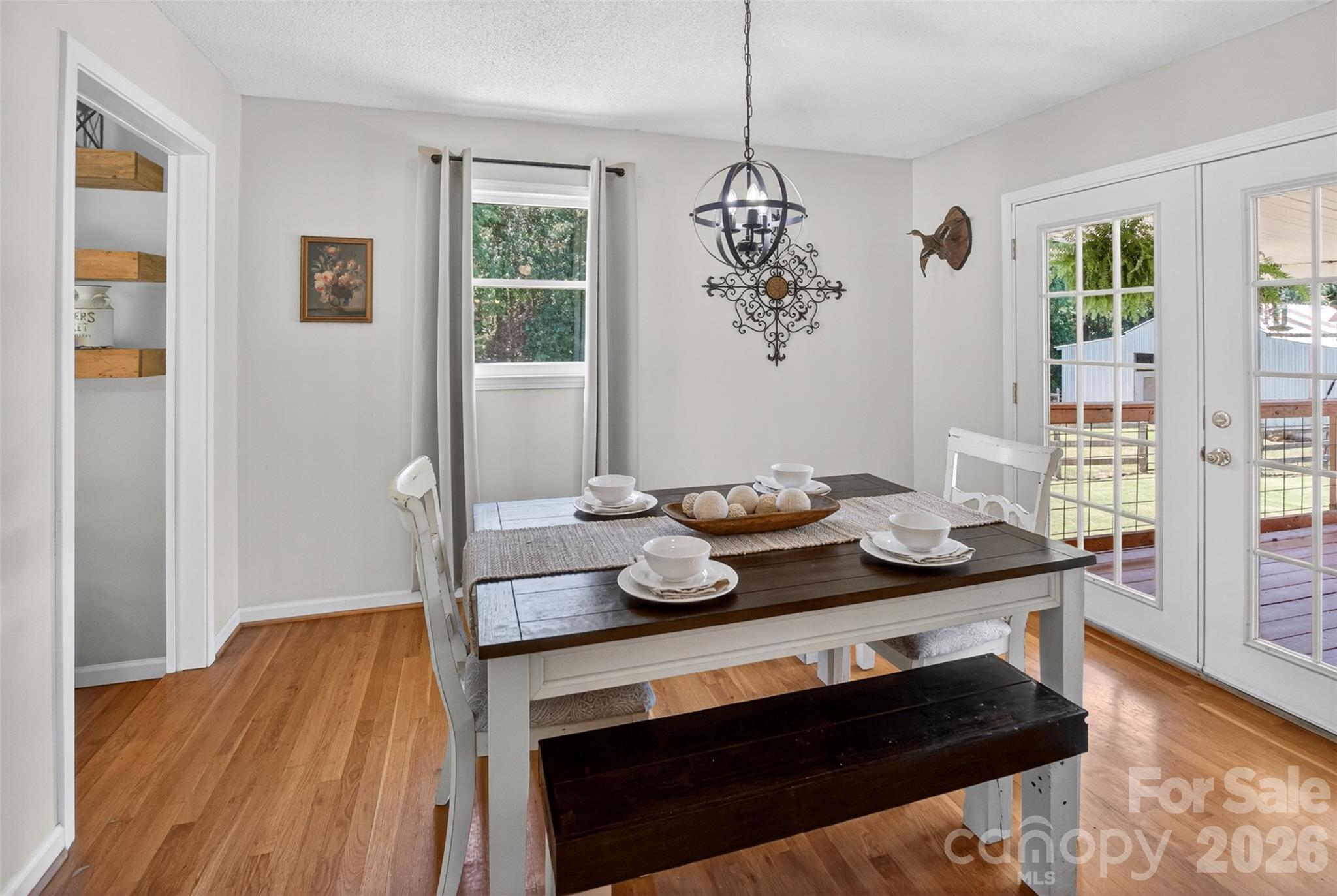 1609 Hall Road — Chester