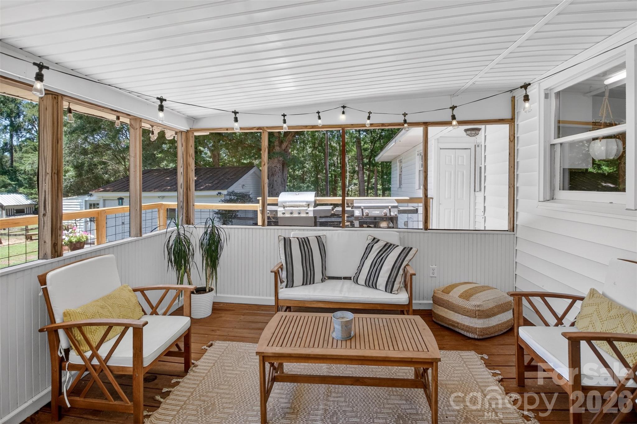 1609 Hall Road — Chester