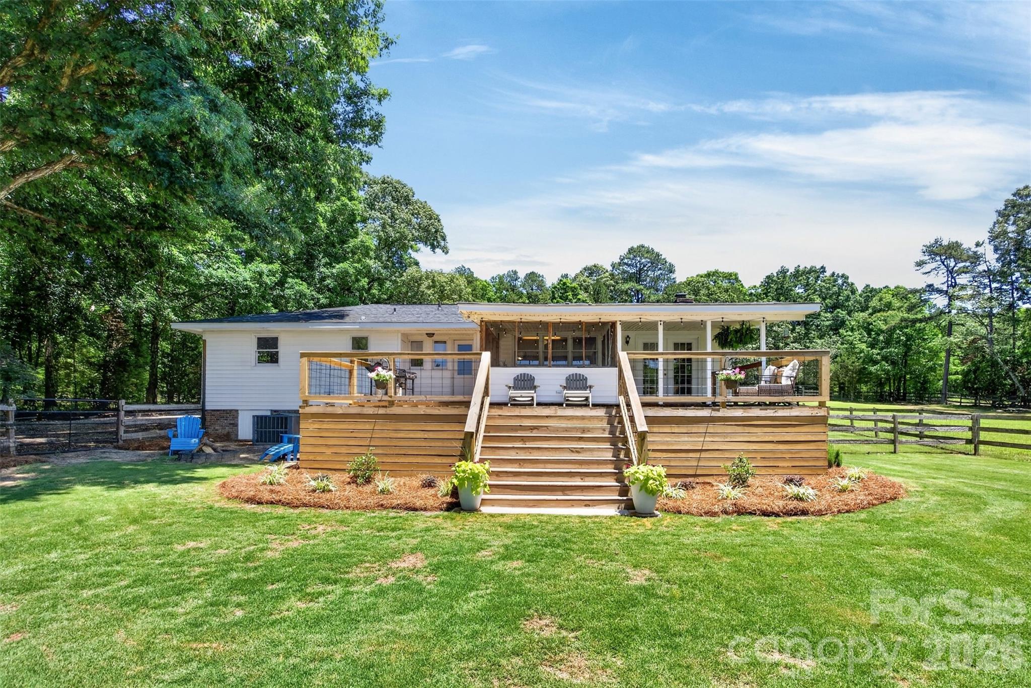 1609 Hall Road — Chester