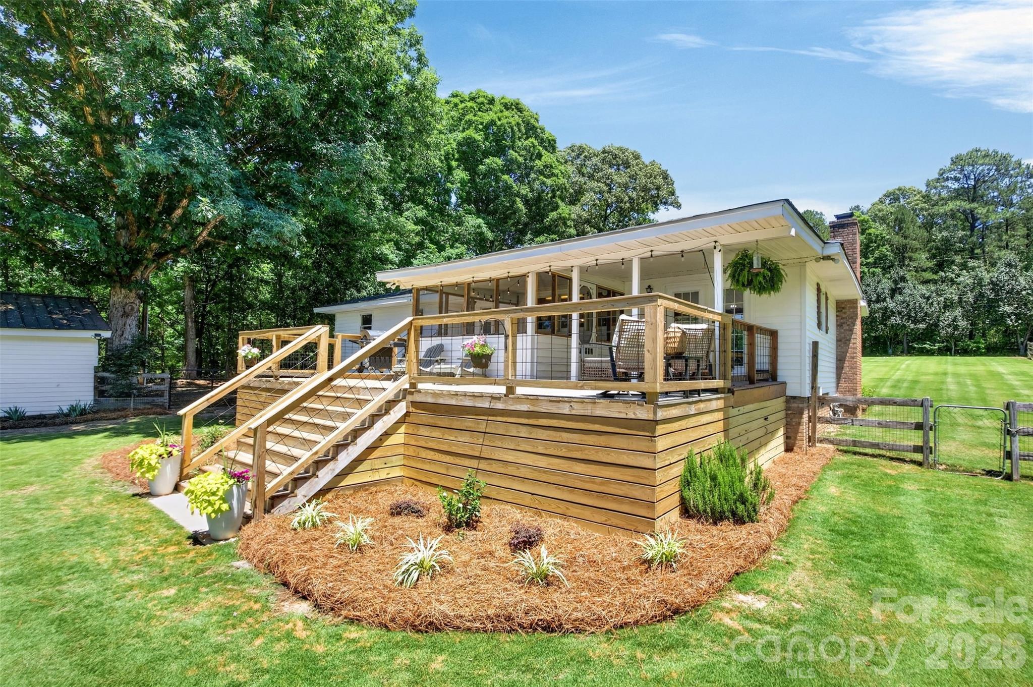 1609 Hall Road — Chester