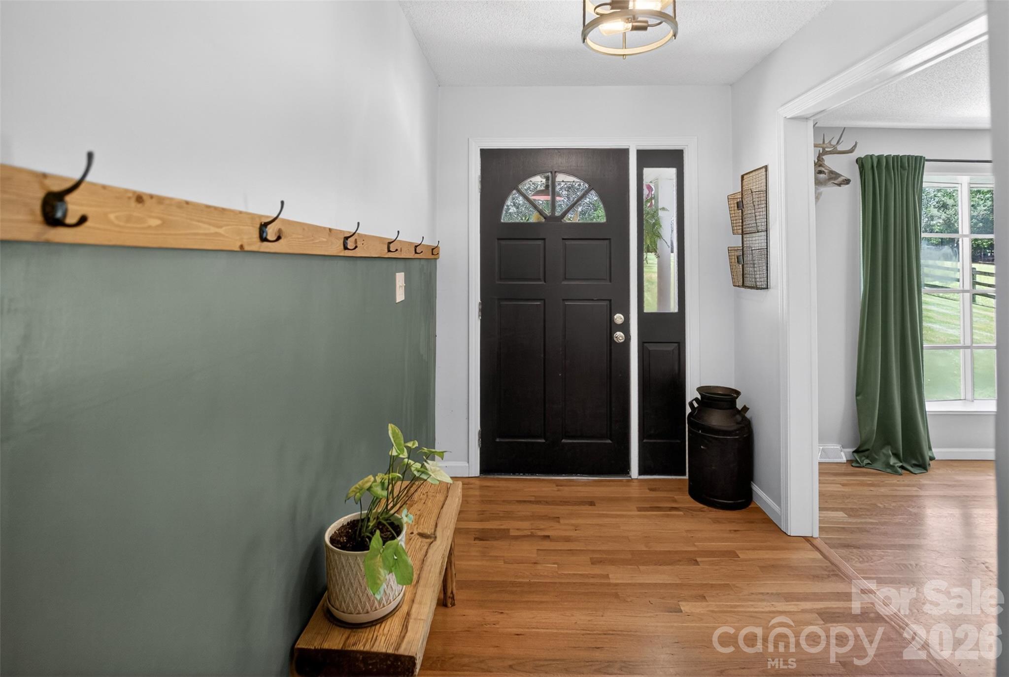 1609 Hall Road — Chester