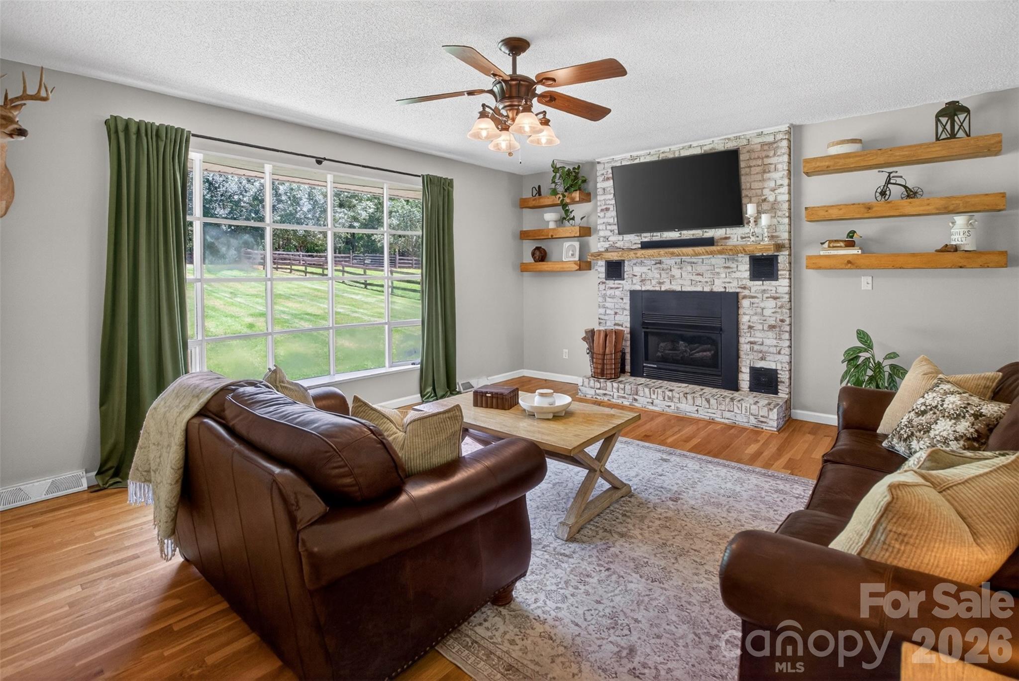 1609 Hall Road — Chester