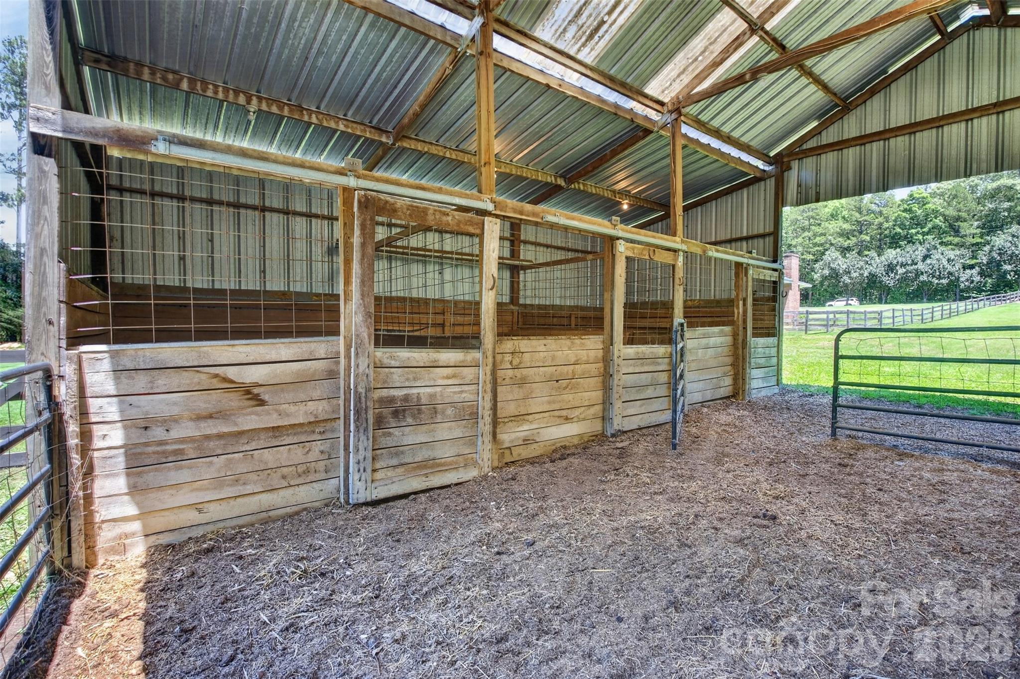 1609 Hall Road — Chester