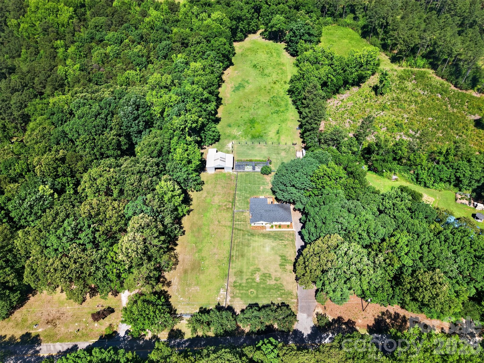1609 Hall Road — Chester