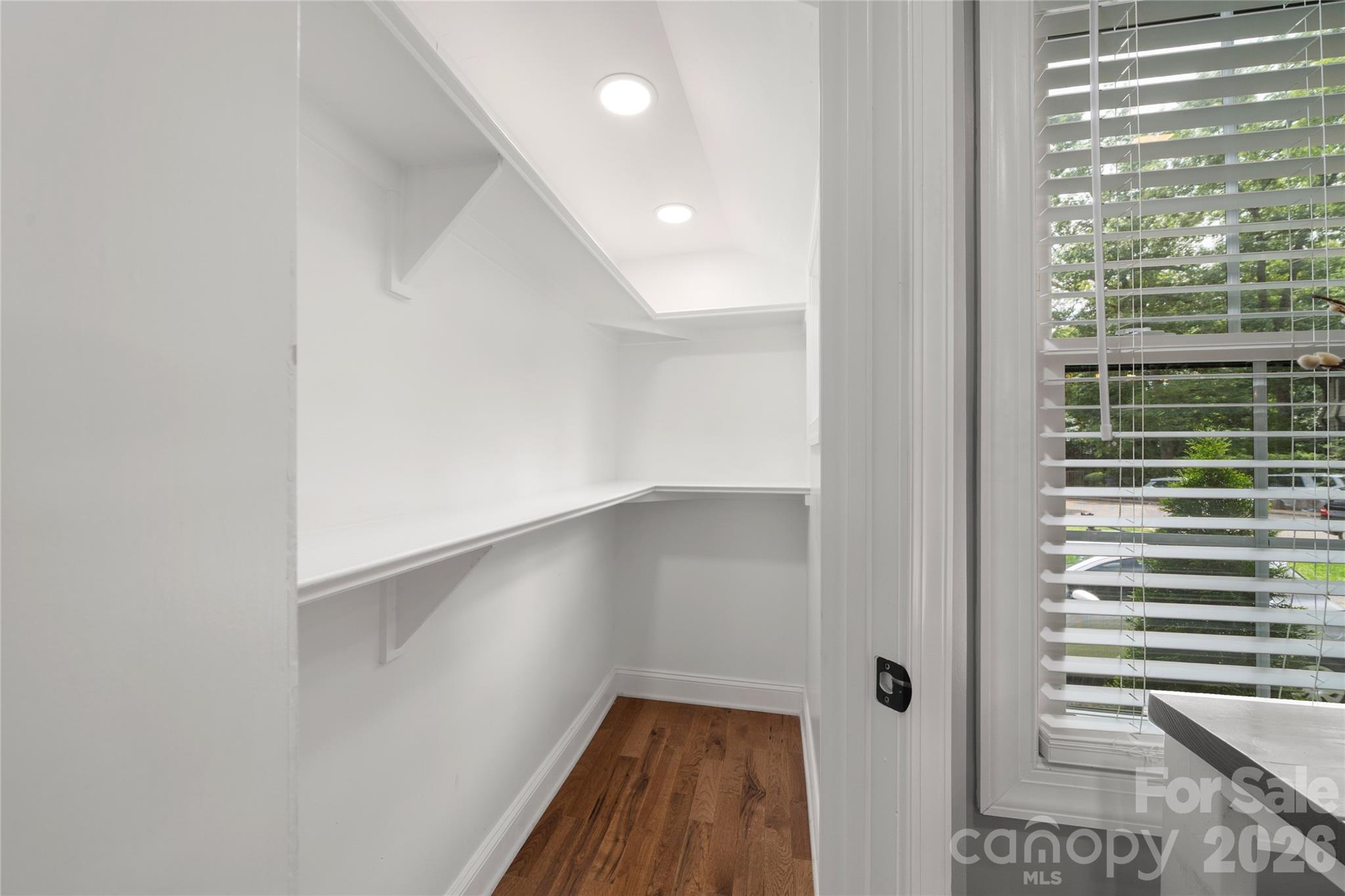 1921 Cumberland Avenue — Charlotte
