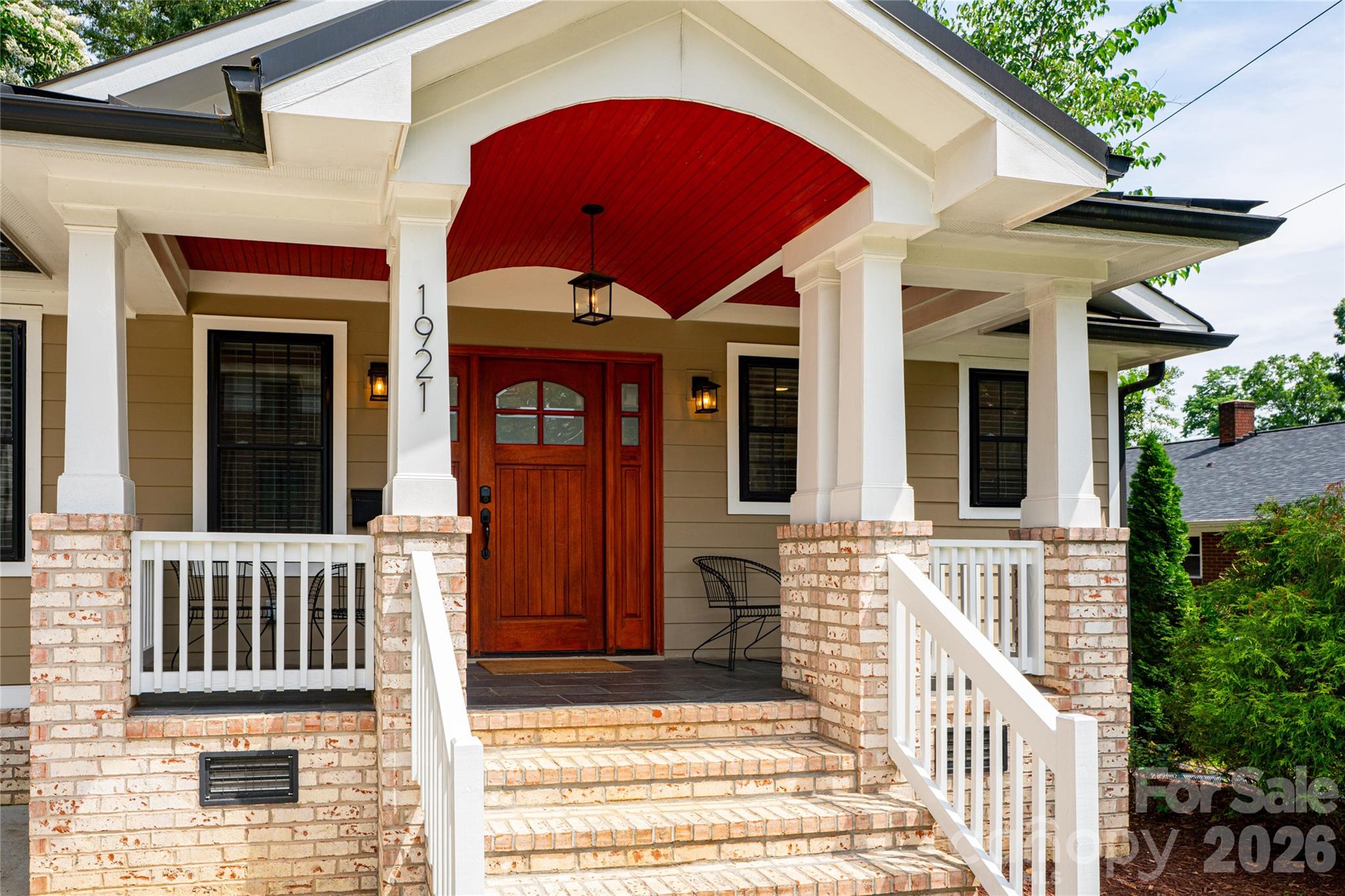 1921 Cumberland Avenue — Charlotte