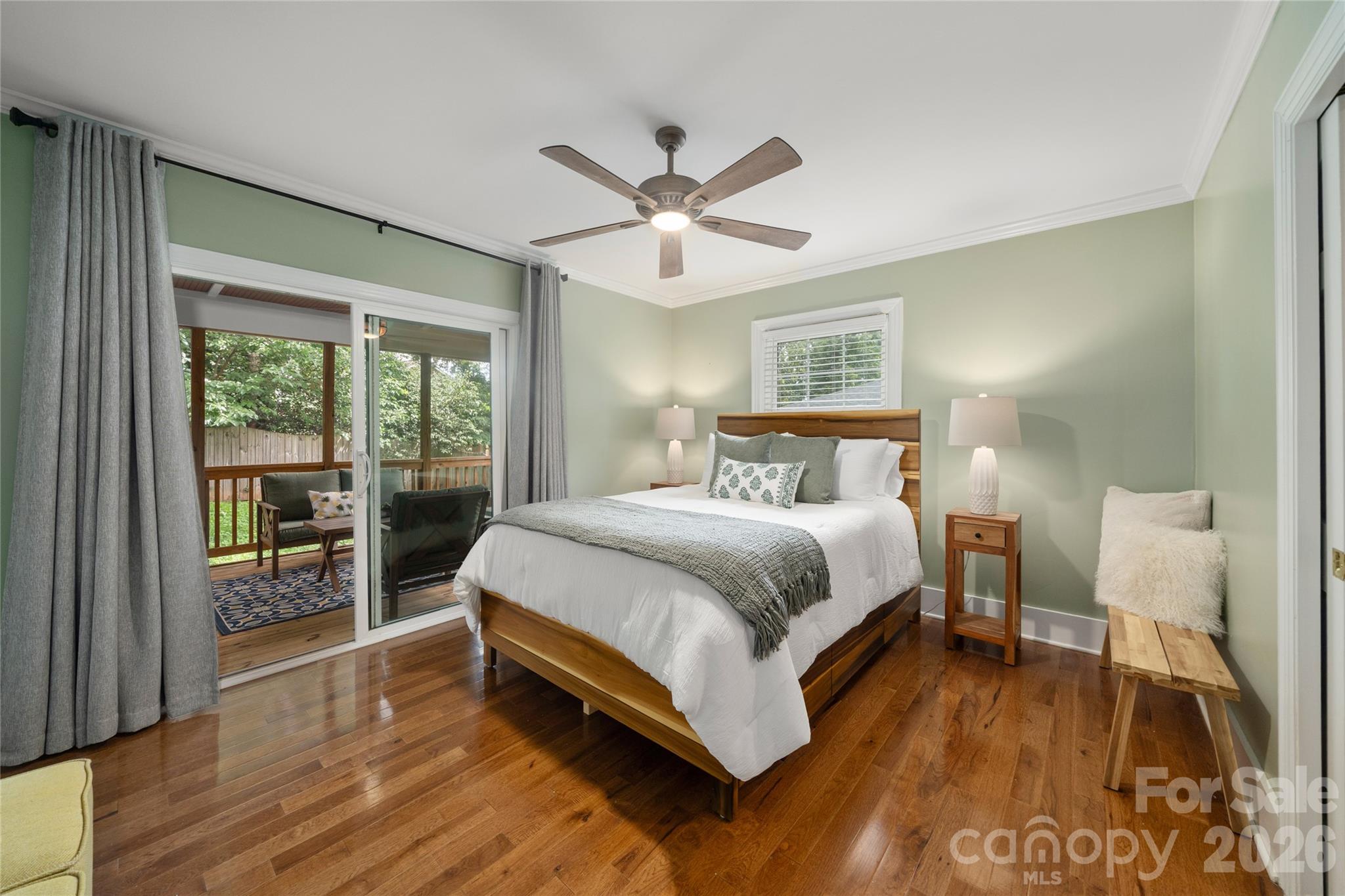1921 Cumberland Avenue — Charlotte