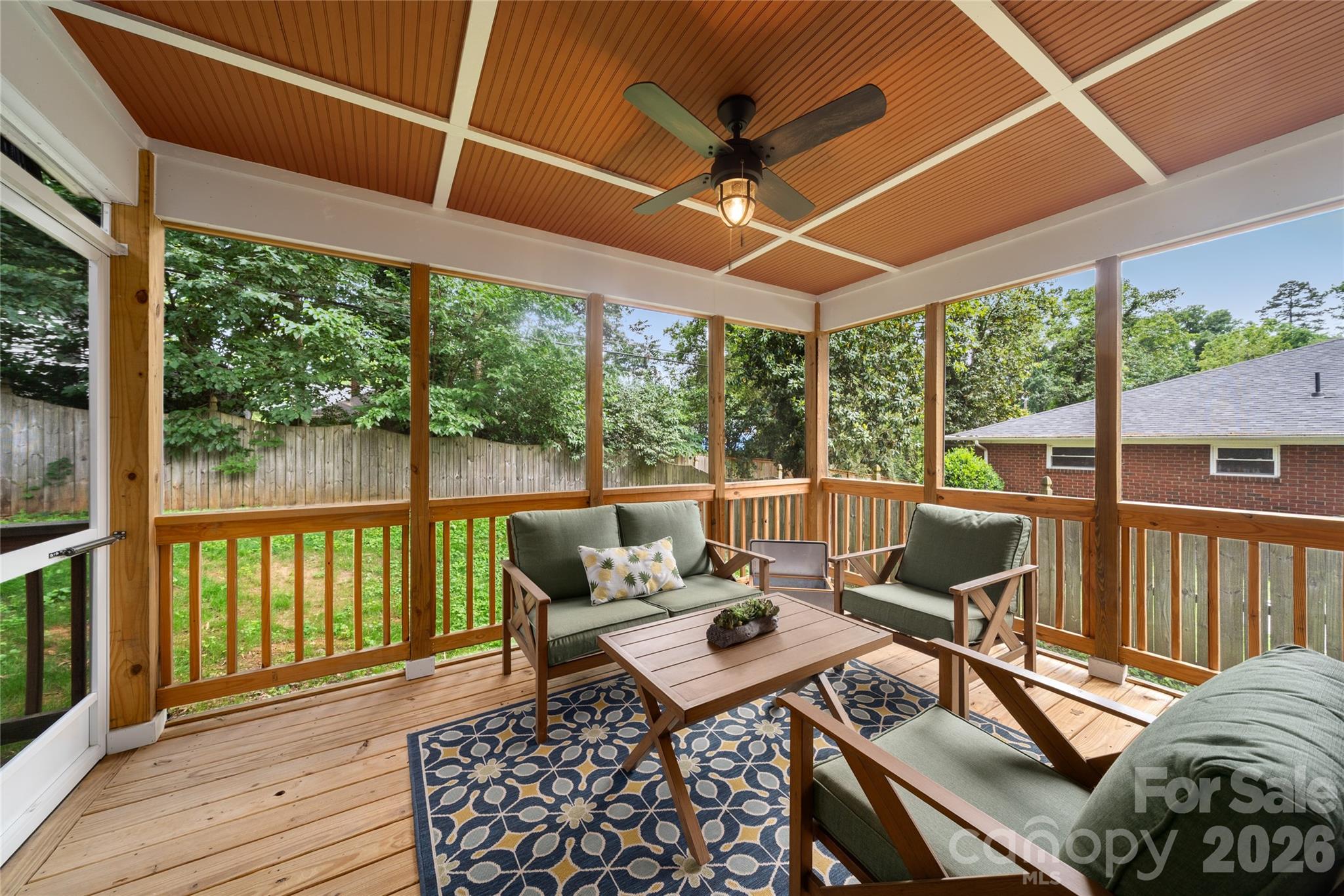 1921 Cumberland Avenue — Charlotte