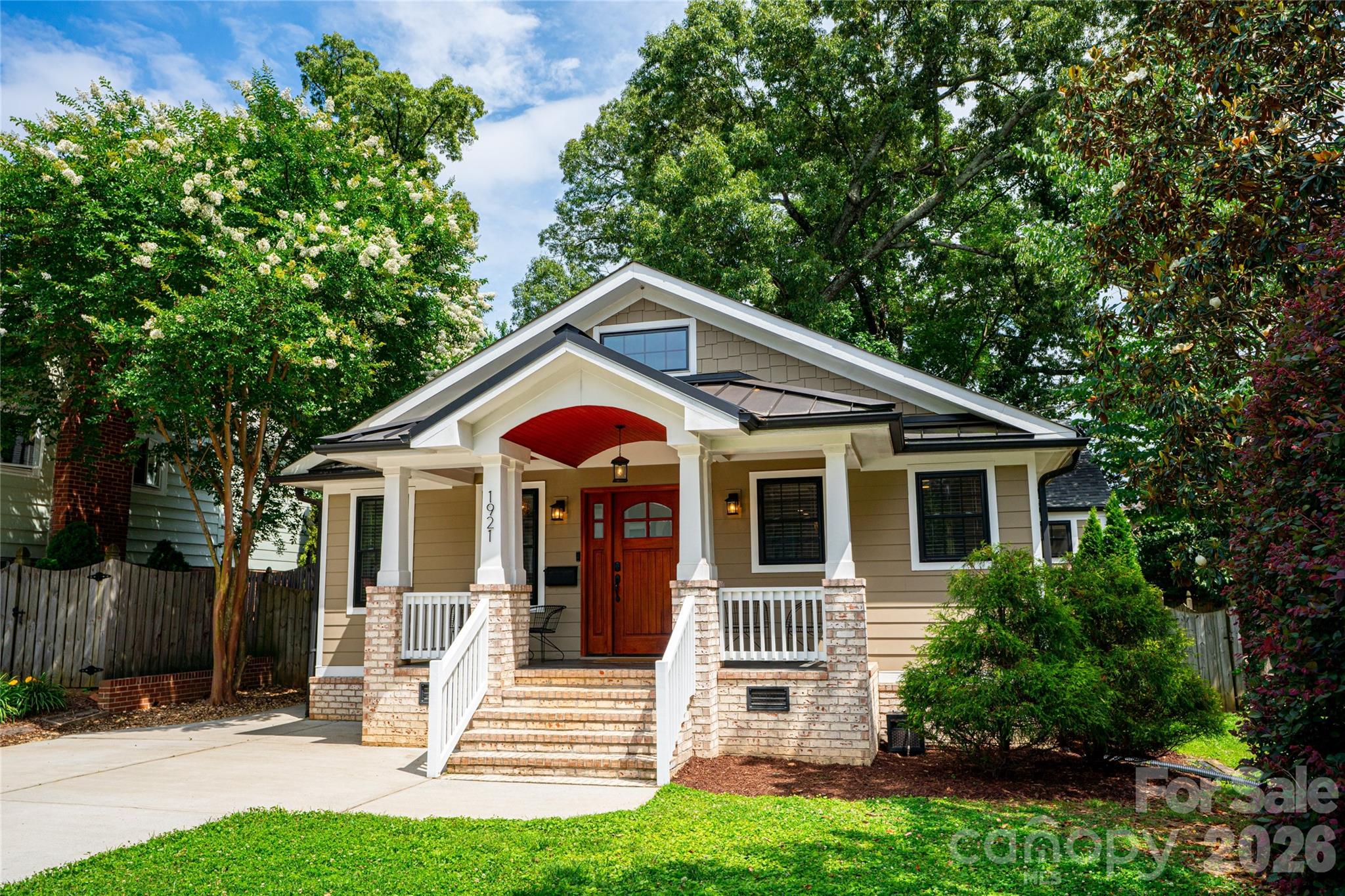 1921 Cumberland Avenue — Charlotte
