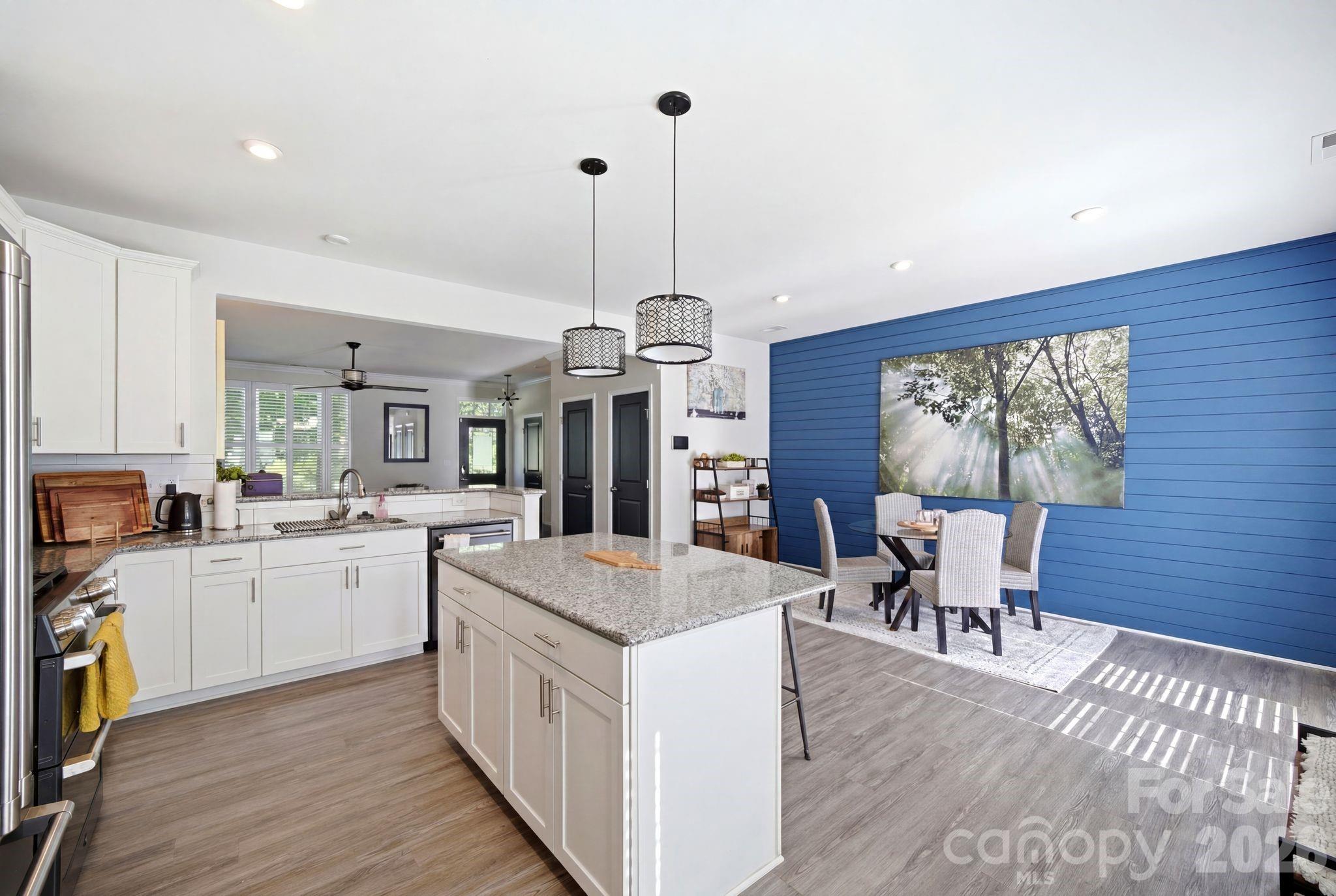 12701 Glowing Peak Road — Huntersville
