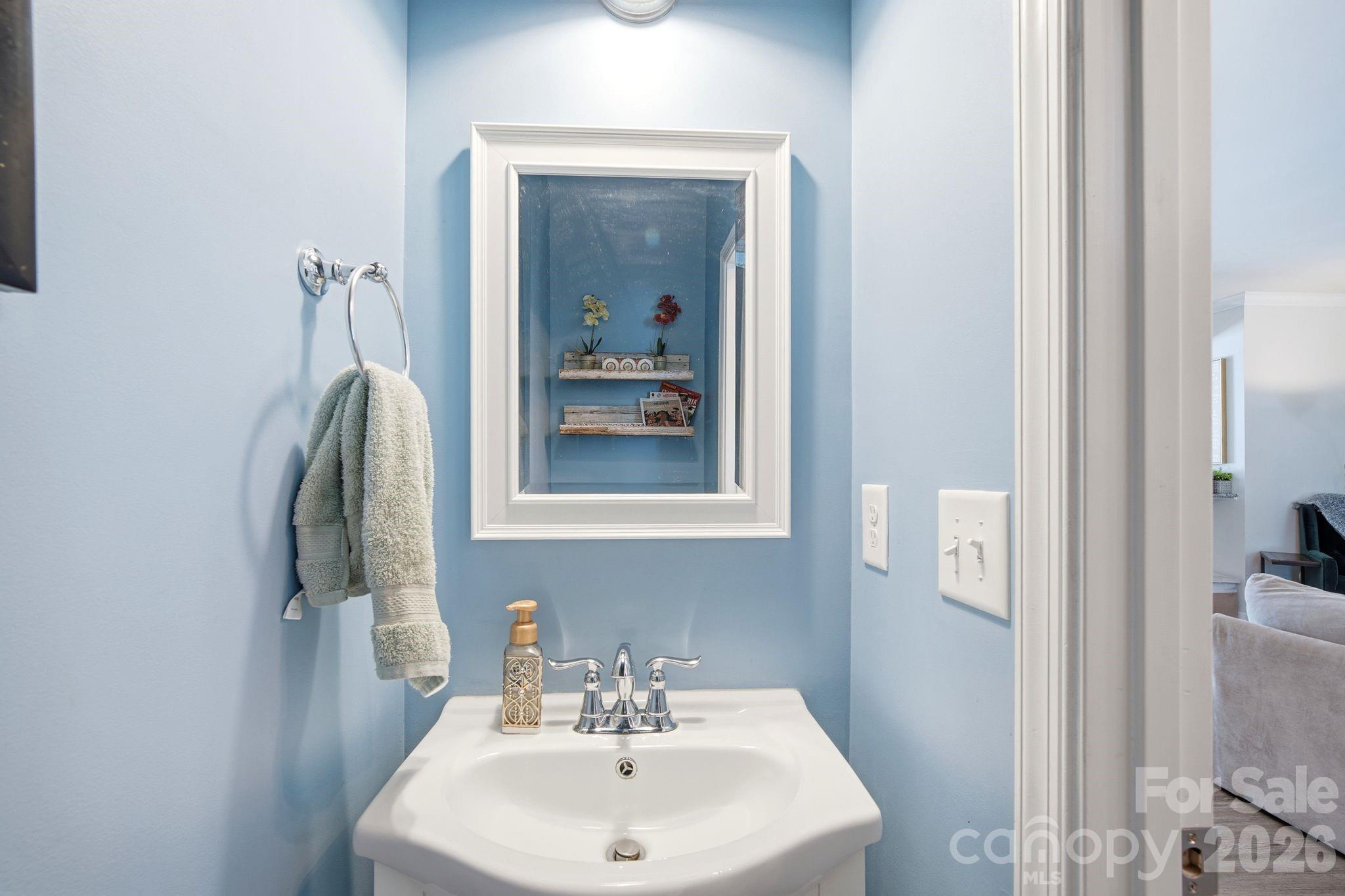 12701 Glowing Peak Road — Huntersville