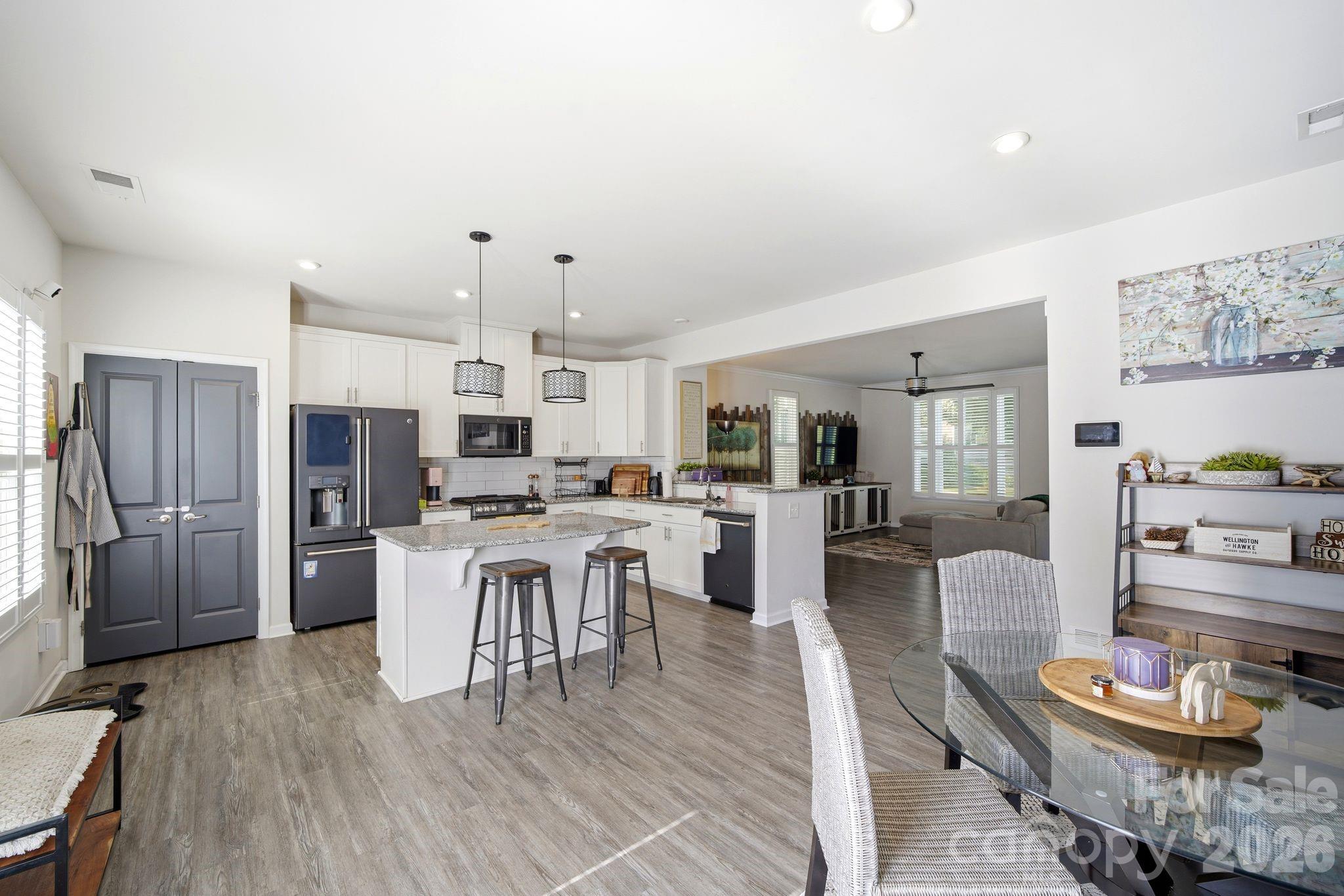 12701 Glowing Peak Road — Huntersville