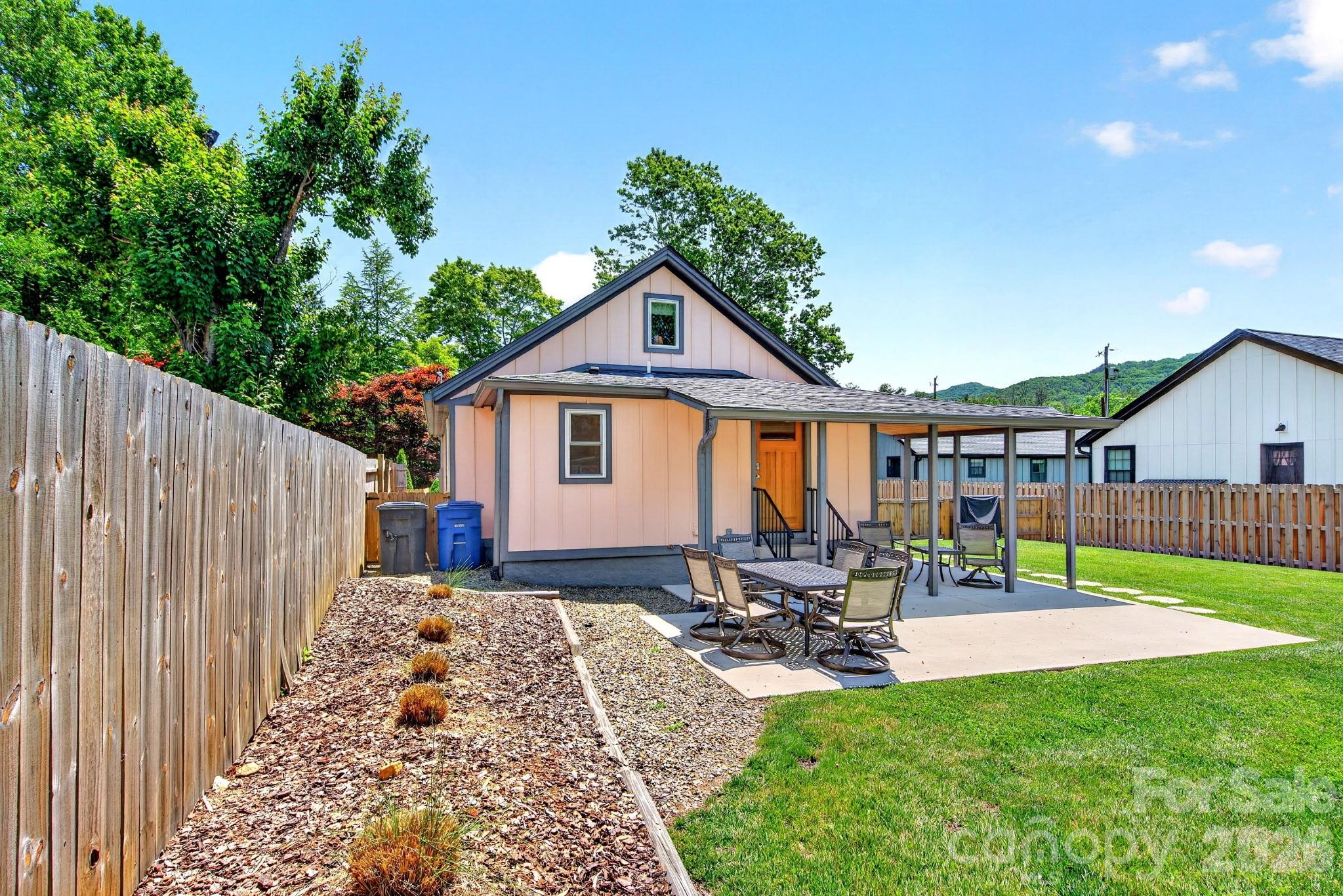 219 Flat Creek Road — Black Mountain