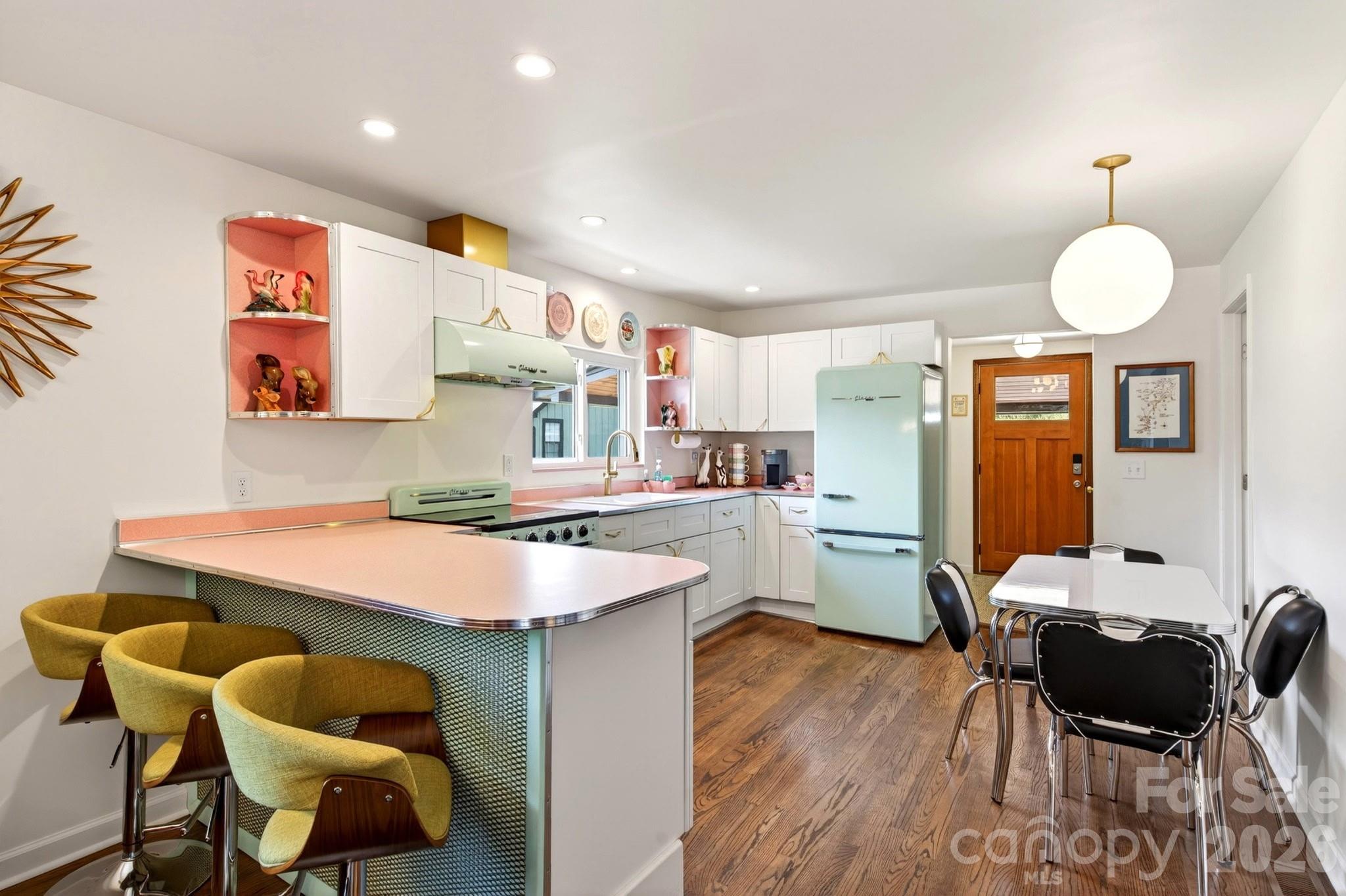 219 Flat Creek Road — Black Mountain