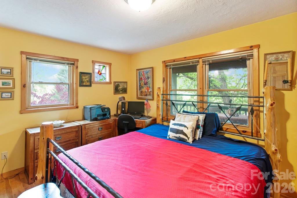 31 Valley Cove Place — Waynesville