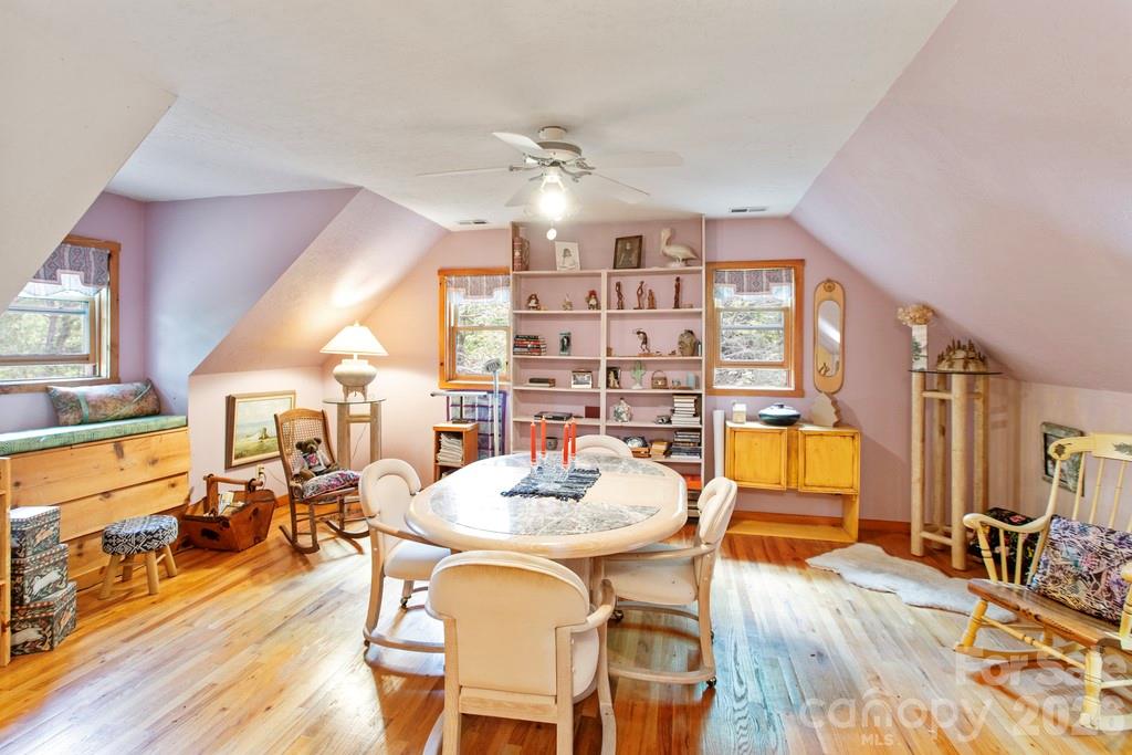 31 Valley Cove Place — Waynesville