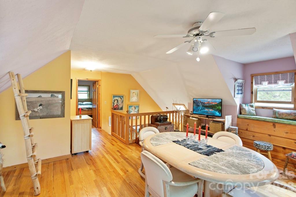 31 Valley Cove Place — Waynesville