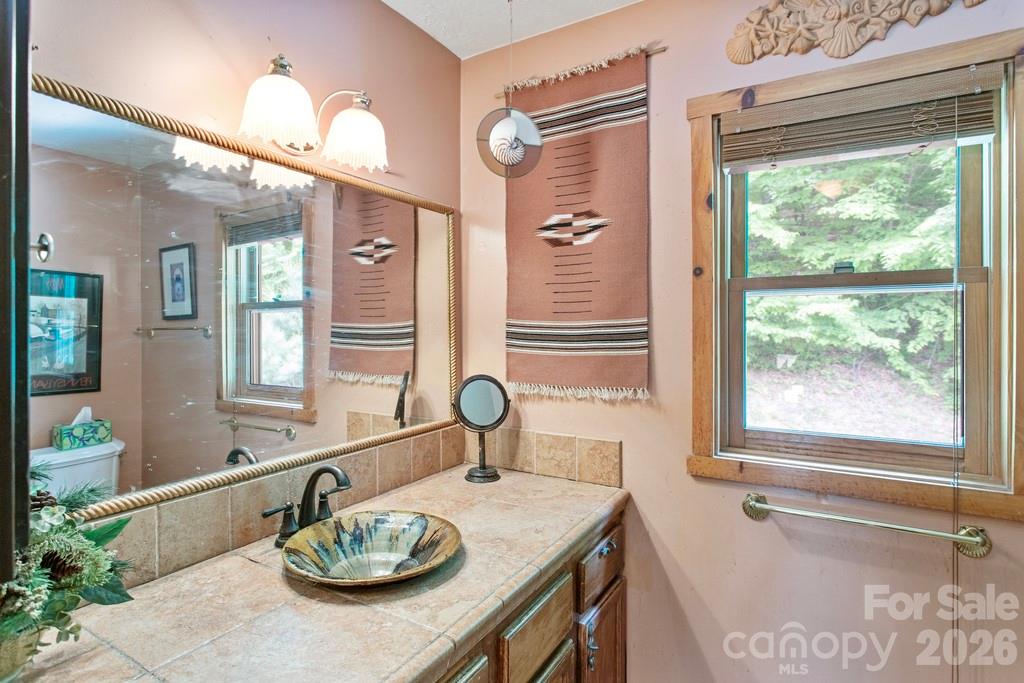 31 Valley Cove Place — Waynesville