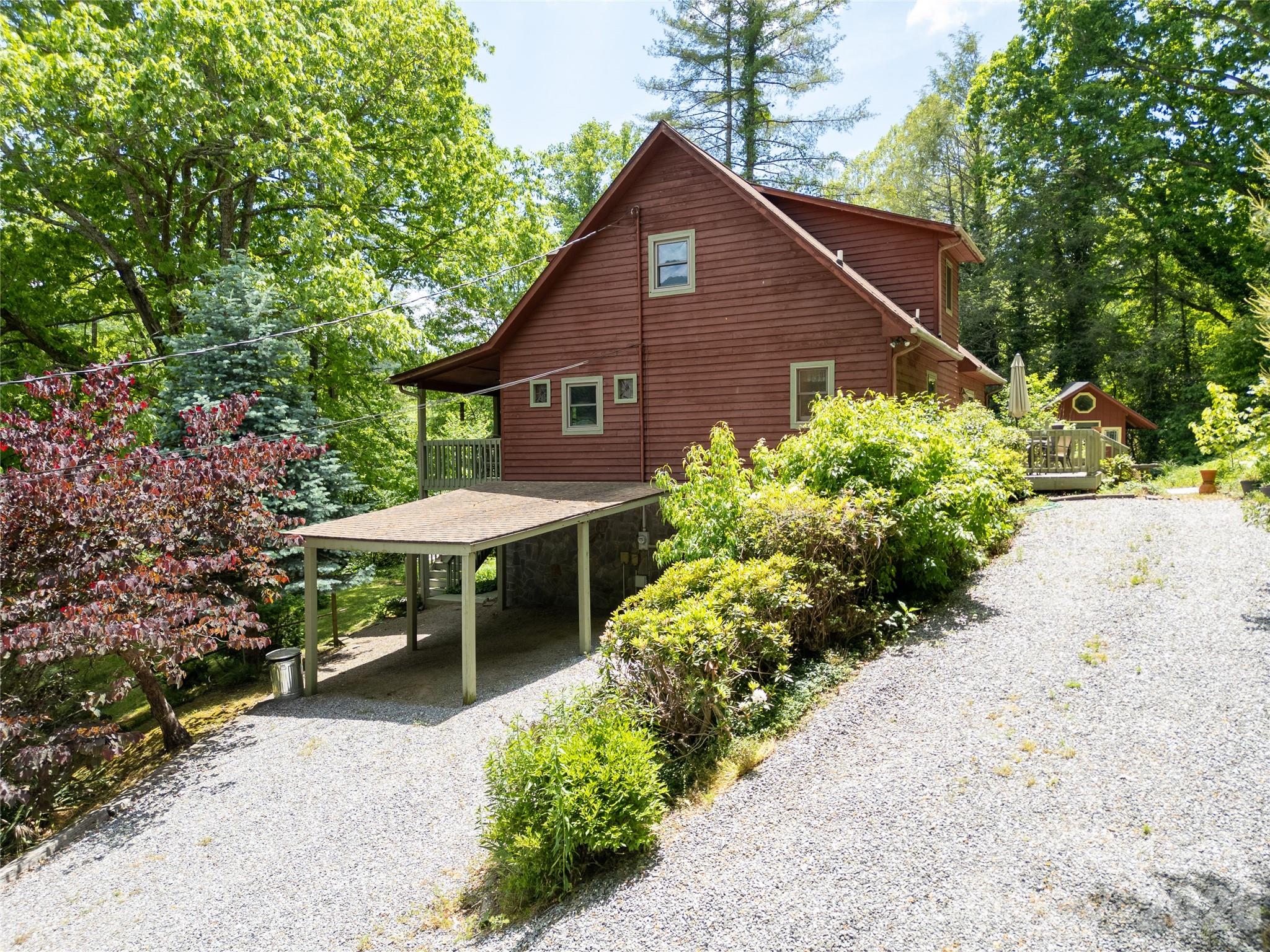 31 Valley Cove Place — Waynesville