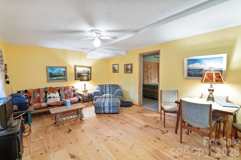 31 Valley Cove Place — Waynesville