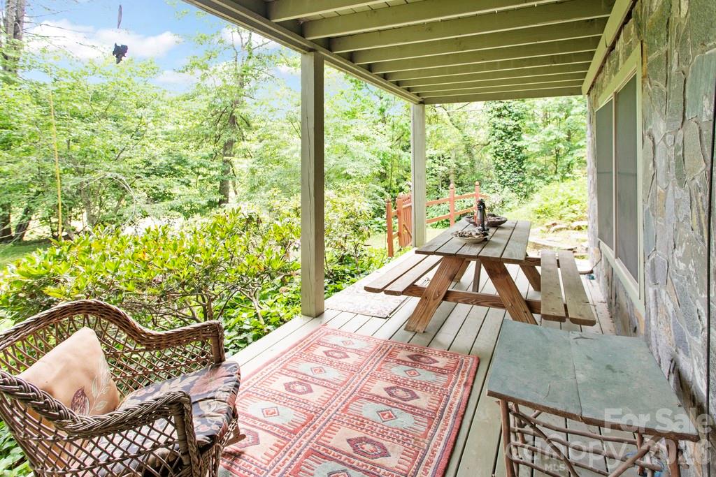 31 Valley Cove Place — Waynesville