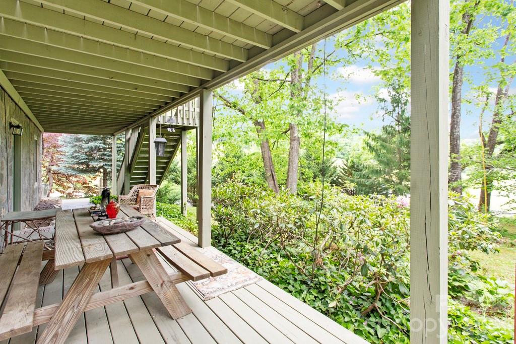 31 Valley Cove Place — Waynesville