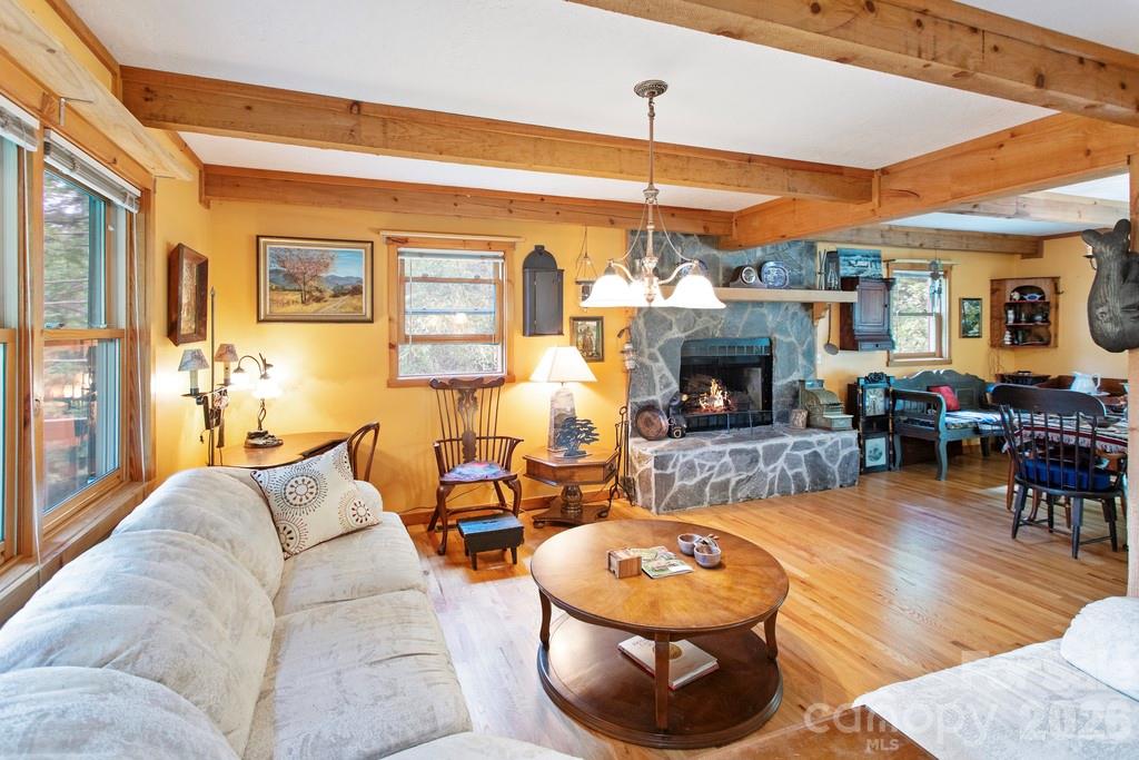 31 Valley Cove Place — Waynesville