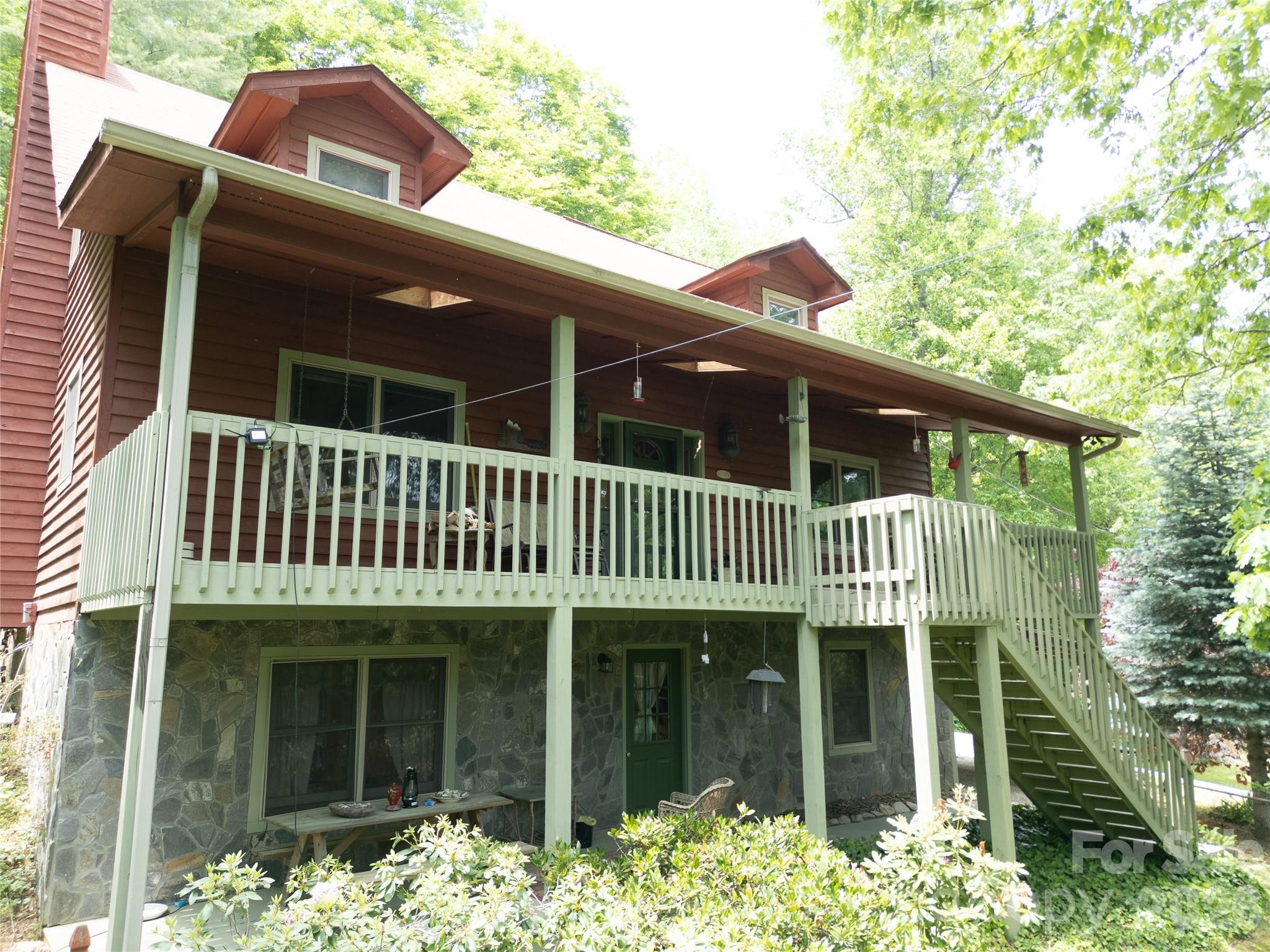 31 Valley Cove Place — Waynesville