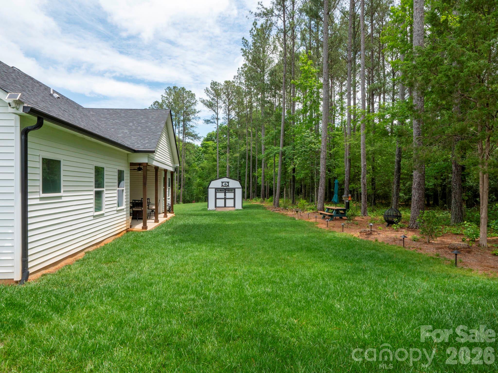 7051 Sparrow Lane — Vale
