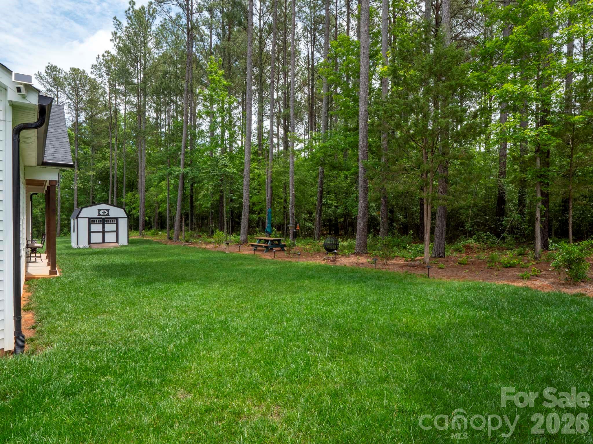 7051 Sparrow Lane — Vale