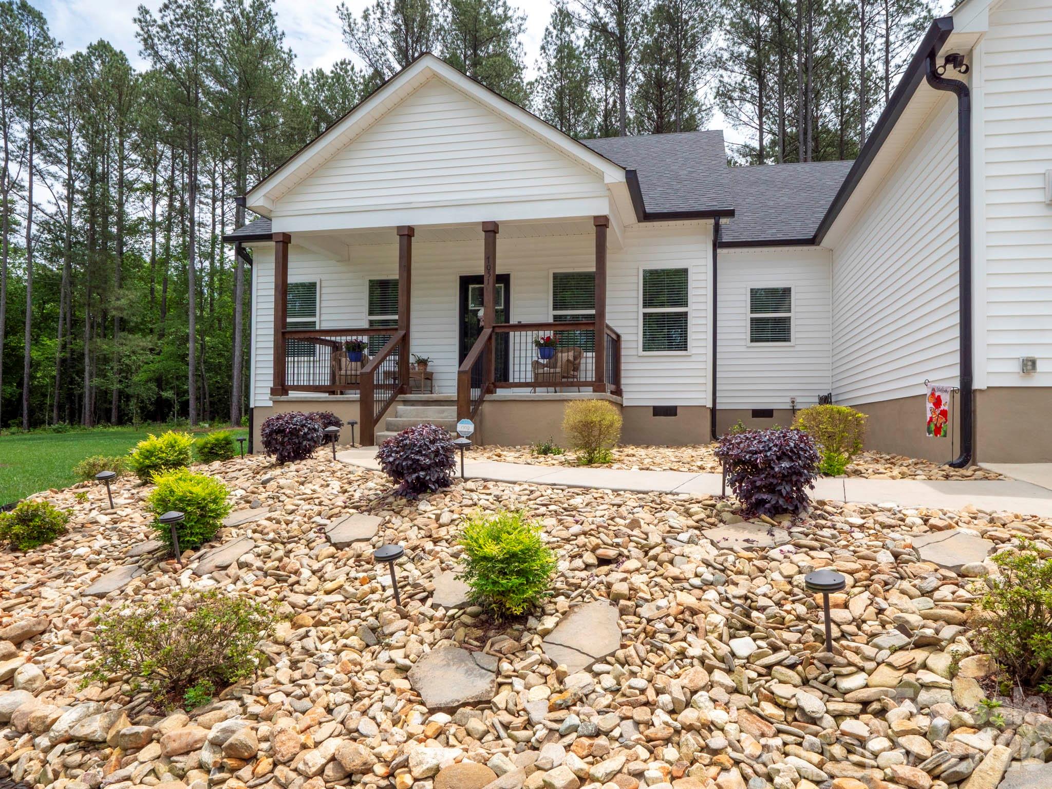 7051 Sparrow Lane — Vale