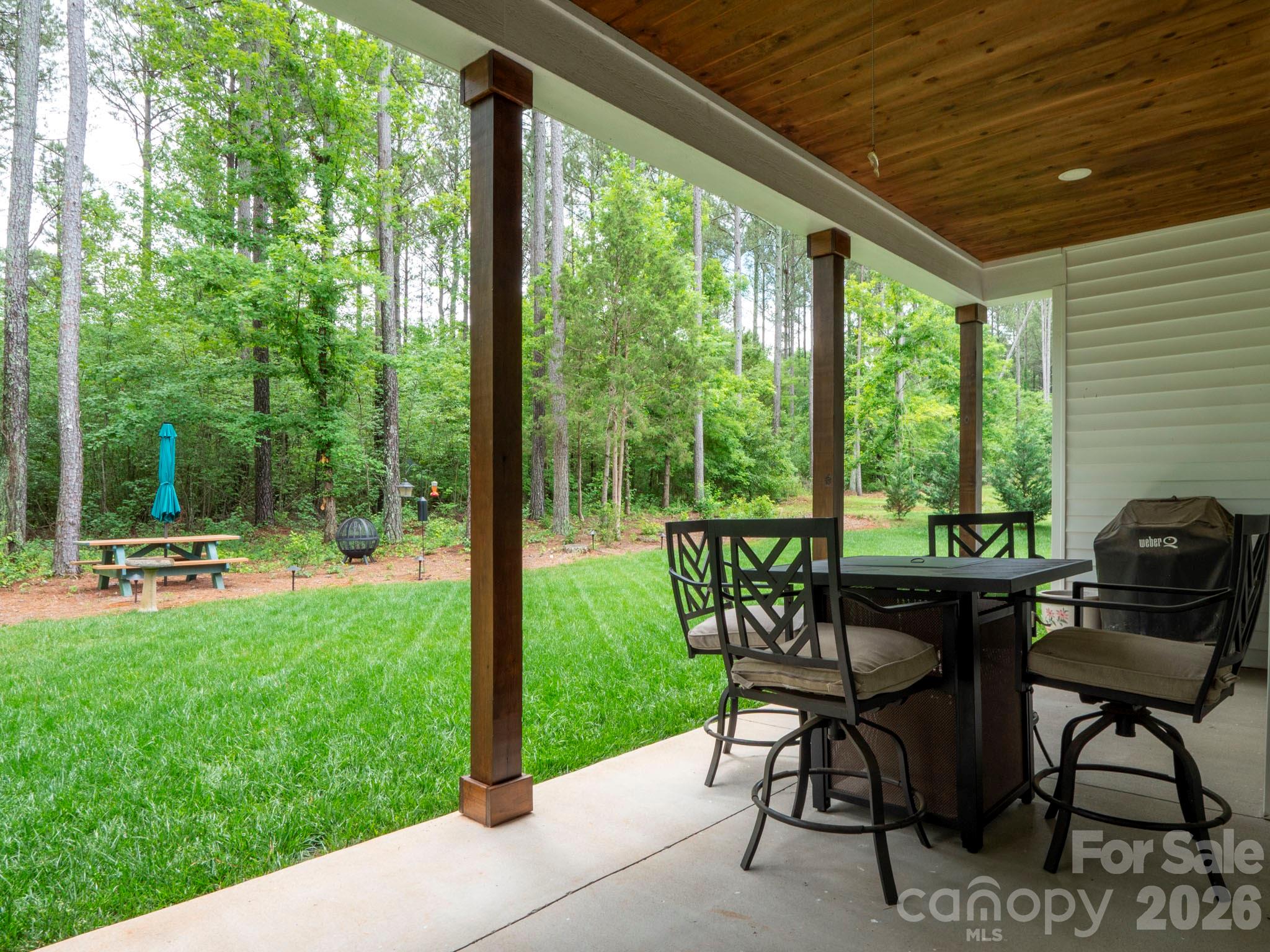 7051 Sparrow Lane — Vale