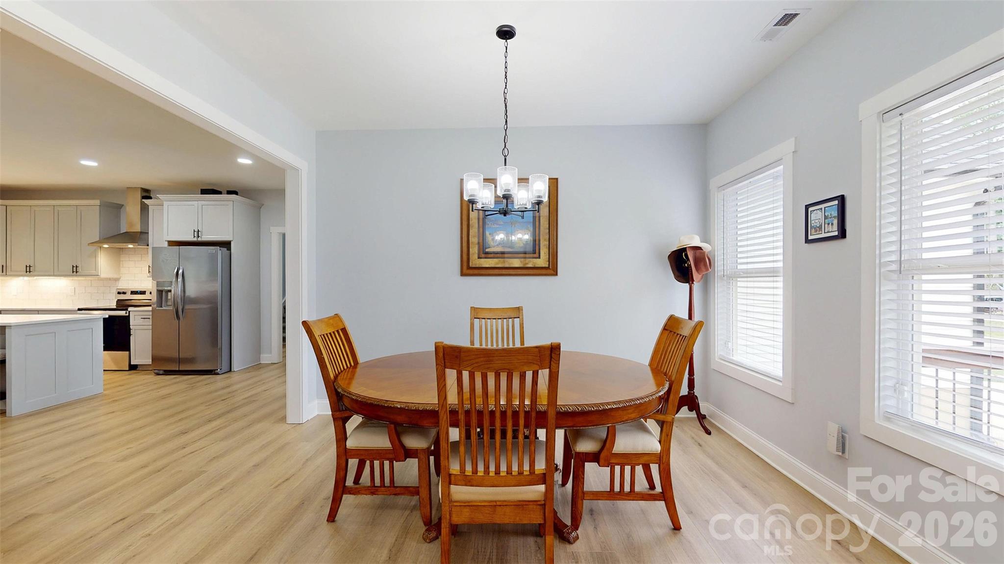 7051 Sparrow Lane — Vale