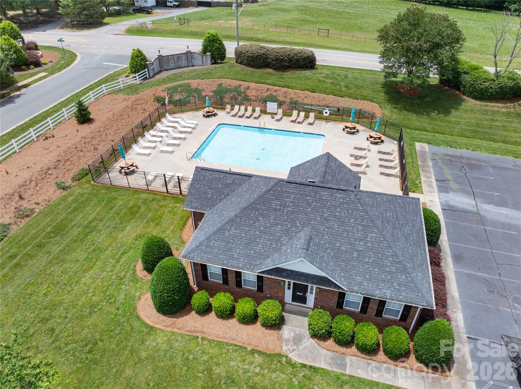 2818 Telefair Lane — Monroe